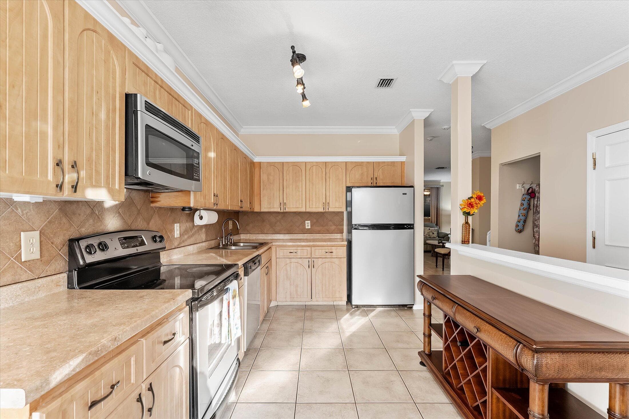 6757 Via Regina 3, Boca Raton, FL 33433 — photo 12 of 49