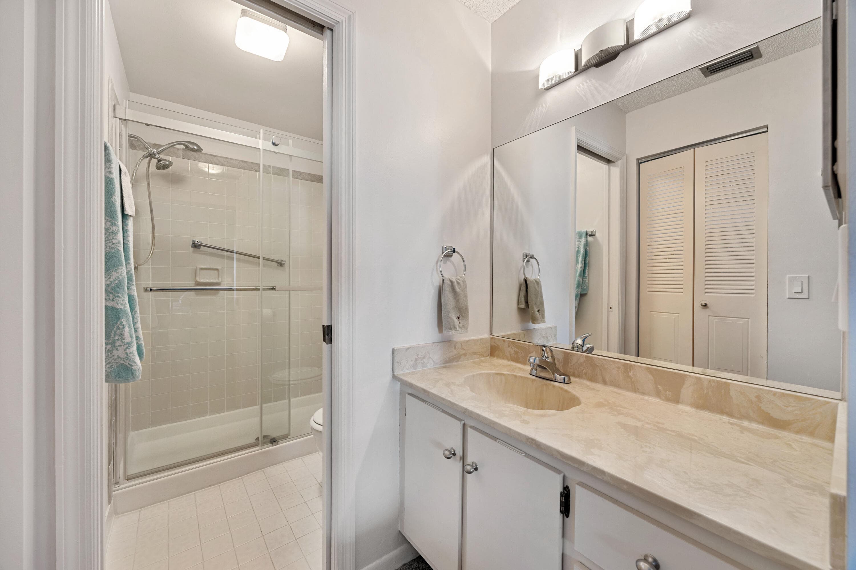 7673 Tahiti Lane 203, Lake Worth, FL 33467 — photo 10 of 21