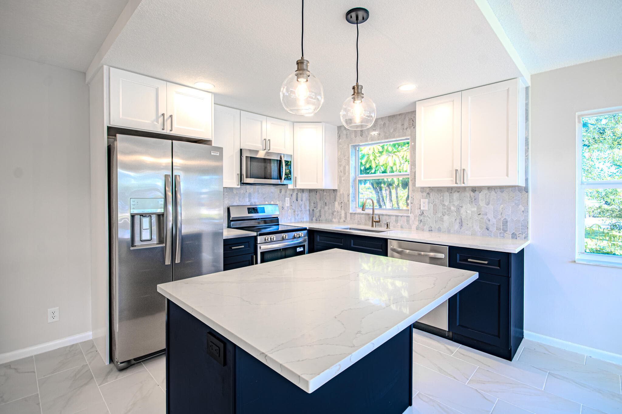 13 Northampton A A, West Palm Beach, FL 33417 — photo 7 of 19