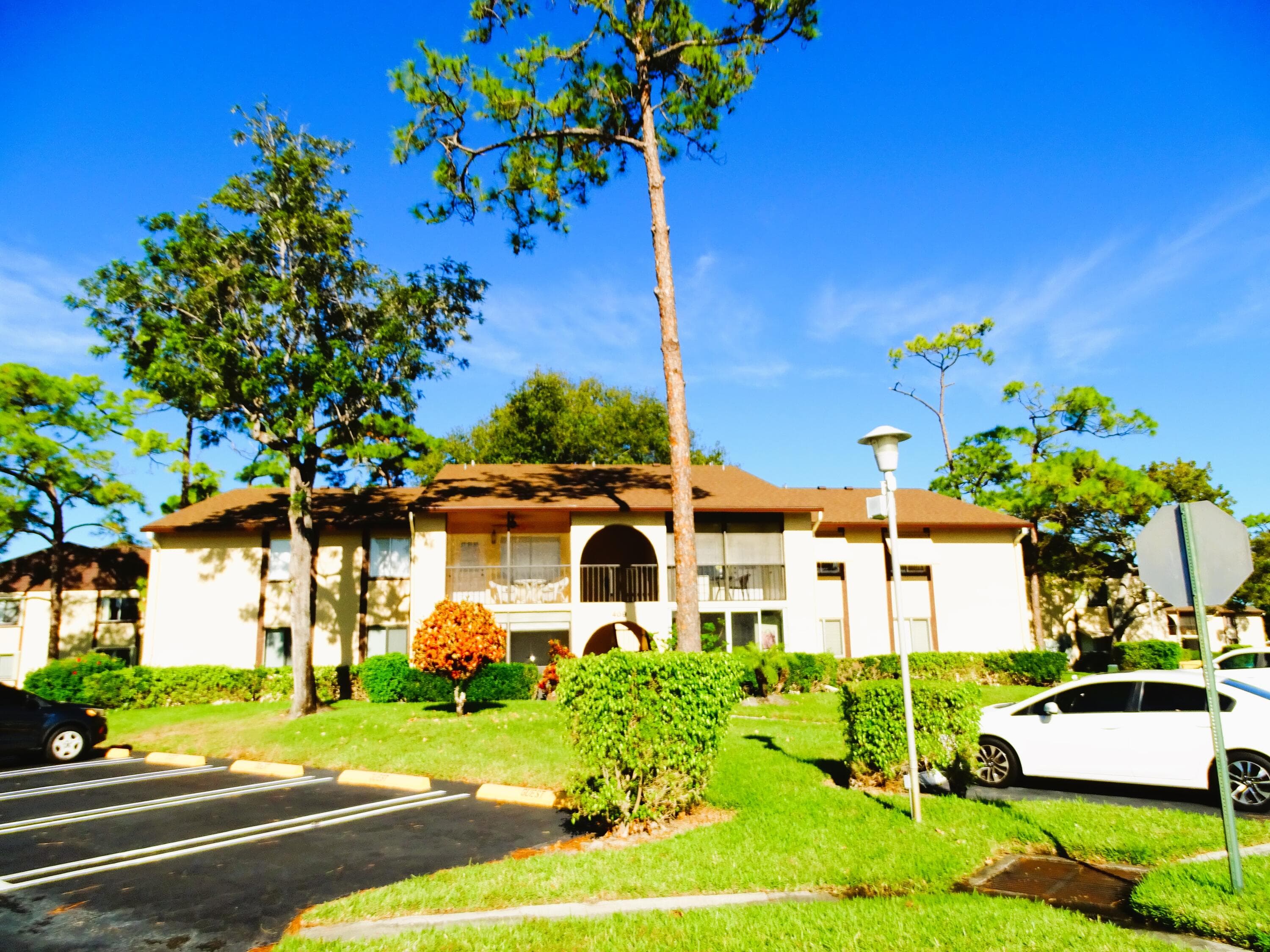 409 Pine Glen Lane A-2, Greenacres, FL 33463 — photo 2 of 23