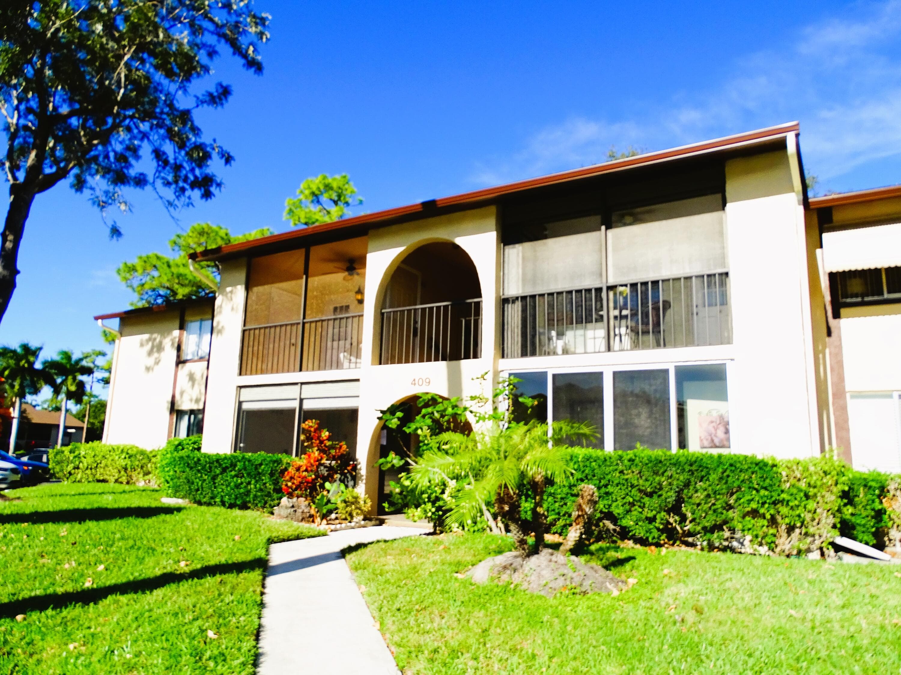 409 Pine Glen Lane A-2, Greenacres, FL 33463 — photo 1 of 23