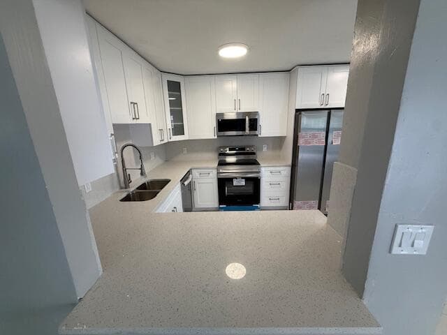 810 Lake Shore Drive 19, Lake Park, FL 33403 — photo 4 of 13