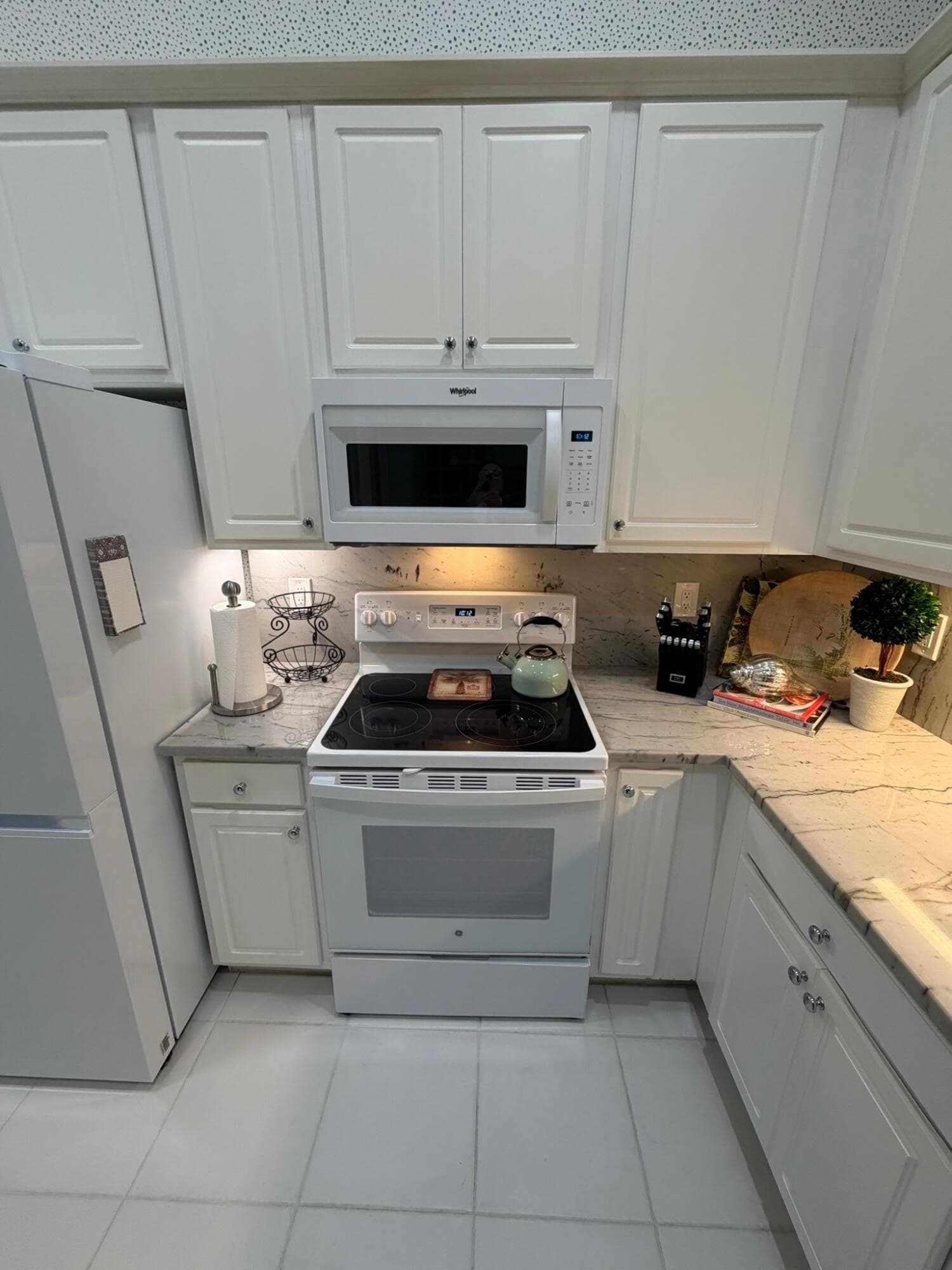9391 Bridgeport Drive, West Palm Beach, FL 33411 — photo 8 of 35