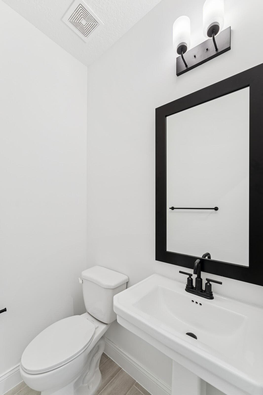 188 SE Birch Terrace 313, Stuart, FL 34997 — photo 4 of 30