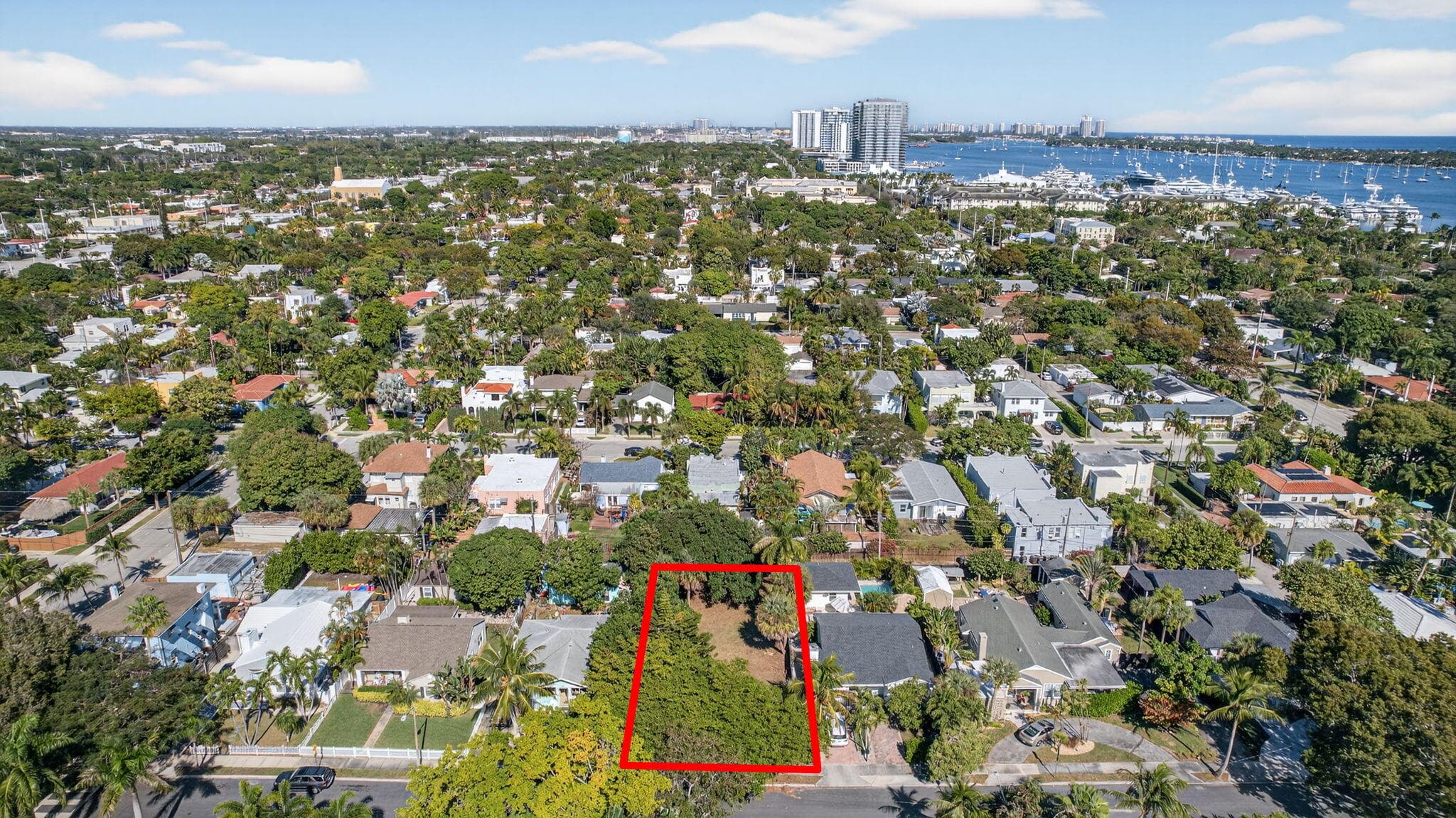 427 32nd Street, West Palm Beach, FL 33407 — photo 1 of 18