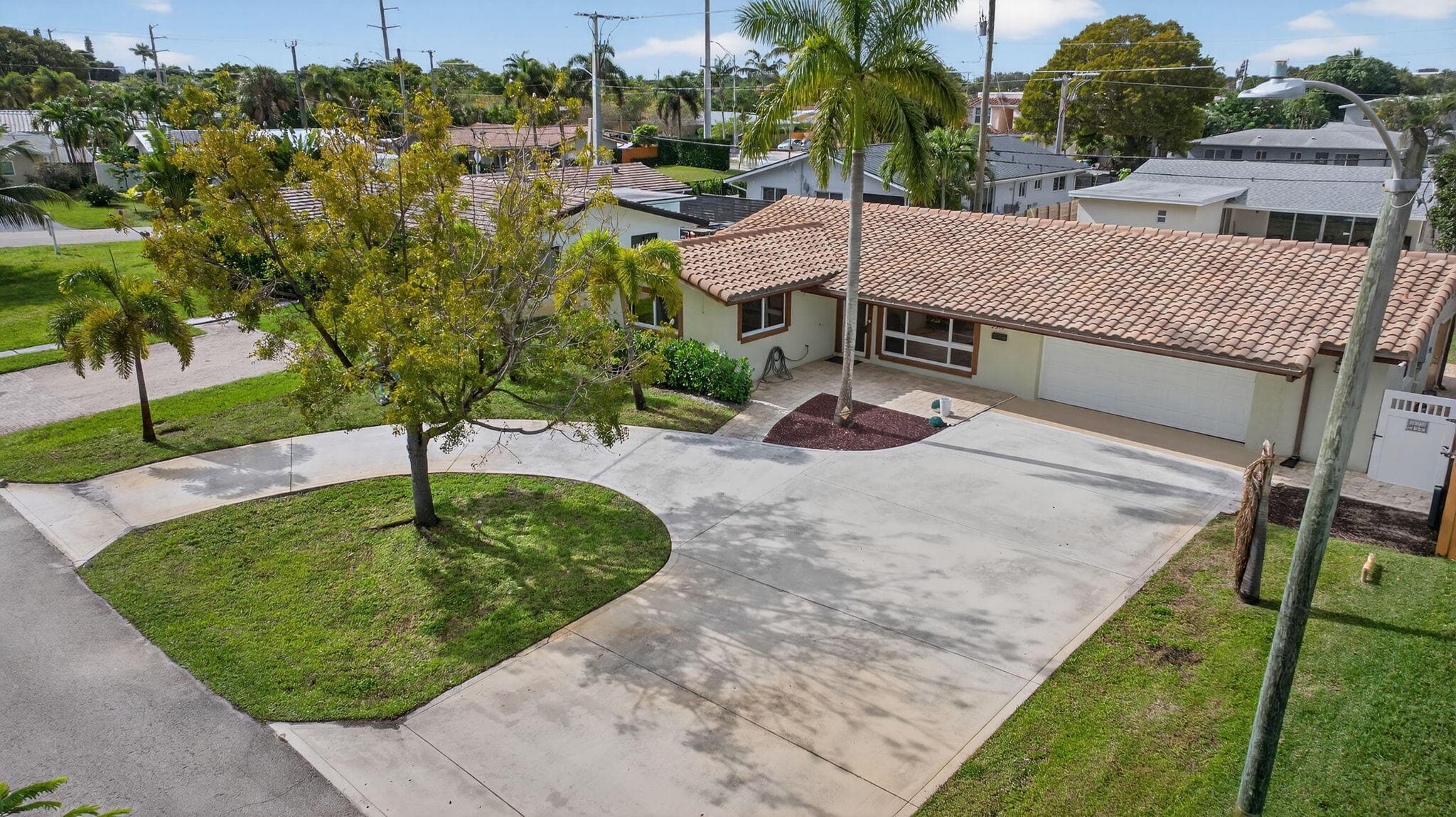 5511 NE 18th Terrace, Fort Lauderdale, FL 33308 — photo 3 of 51