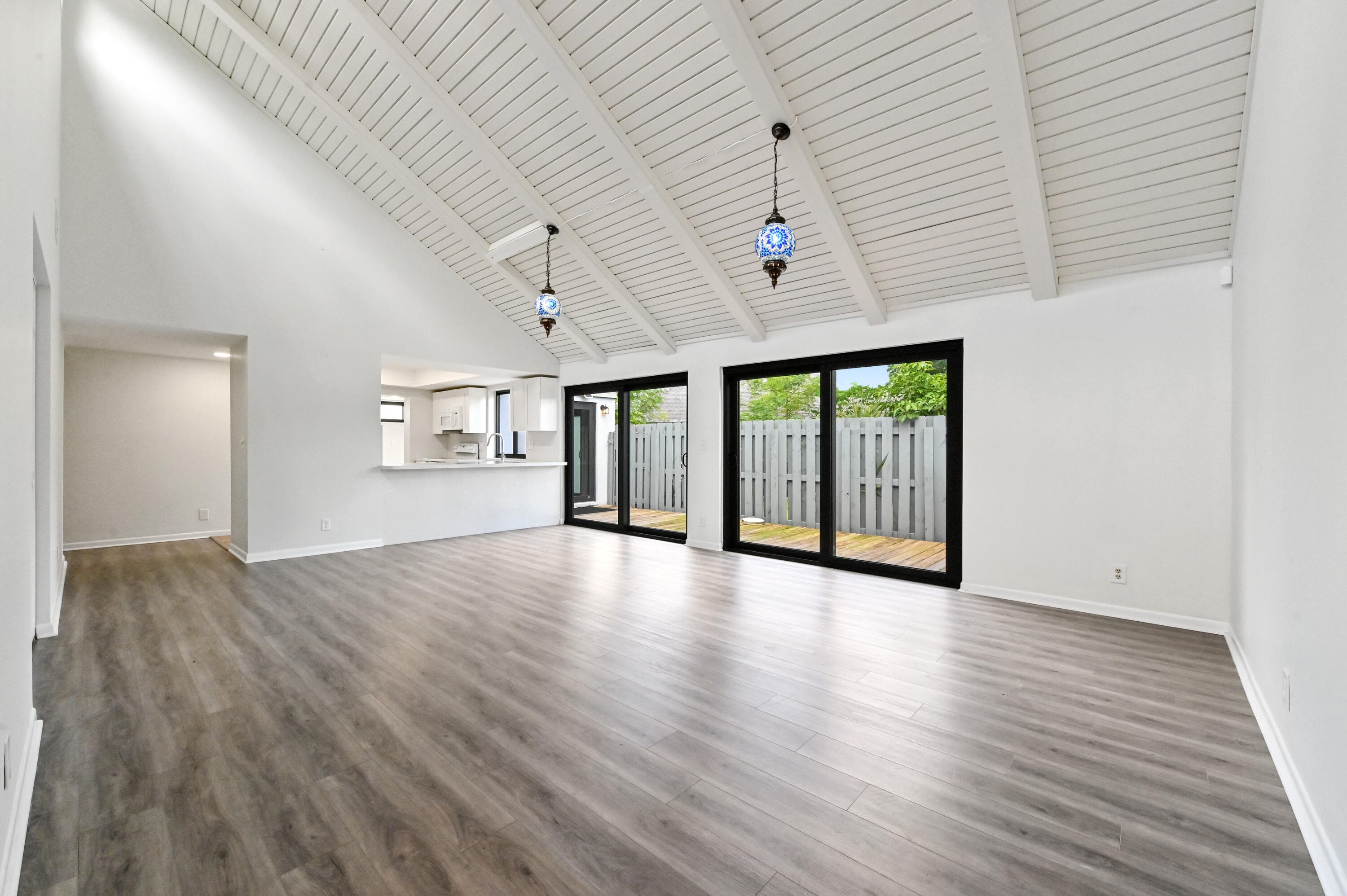 271 NW 15th Street, Boca Raton, FL 33432 — photo 8 of 35