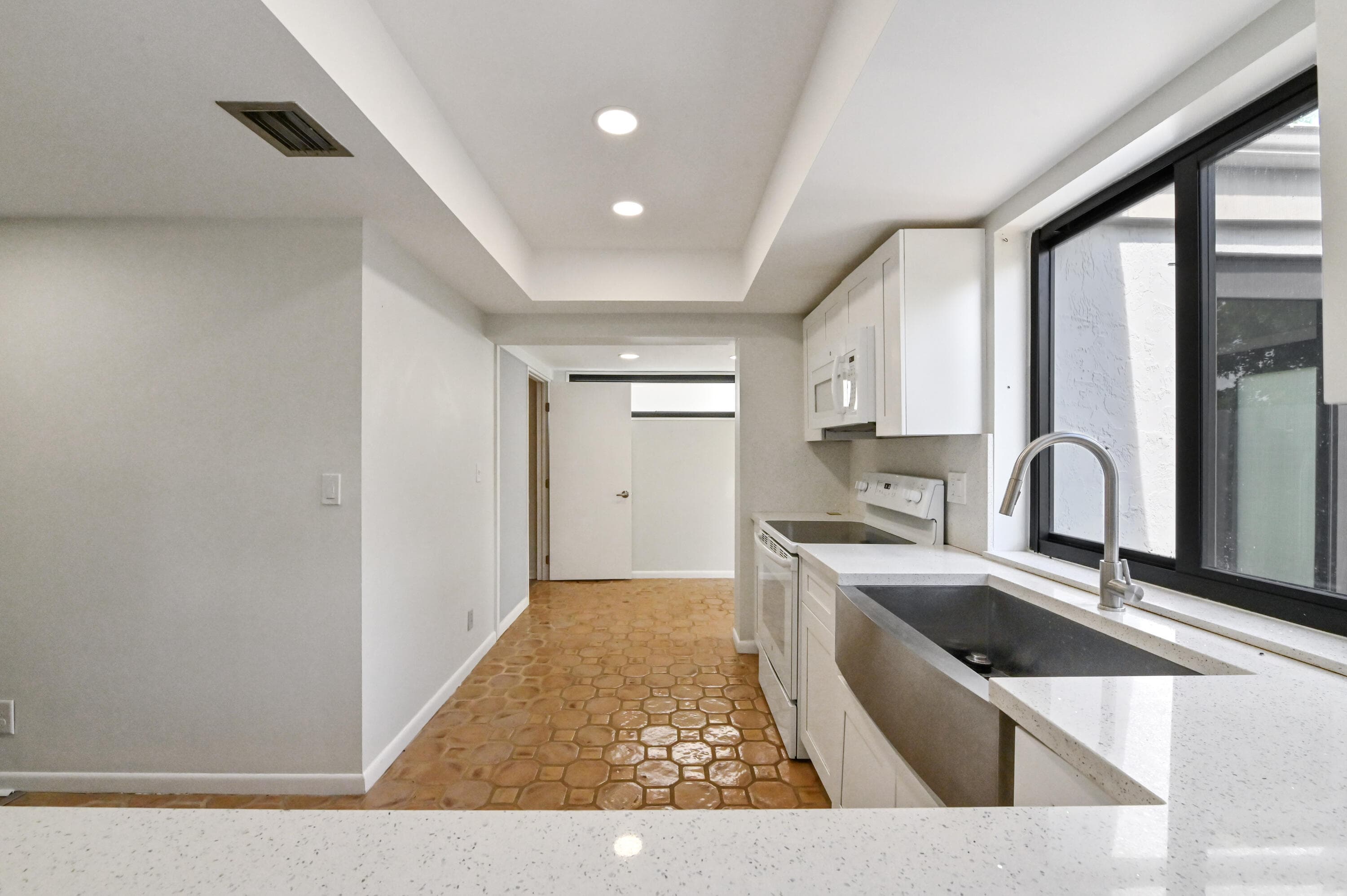 271 NW 15th Street, Boca Raton, FL 33432 — photo 13 of 35