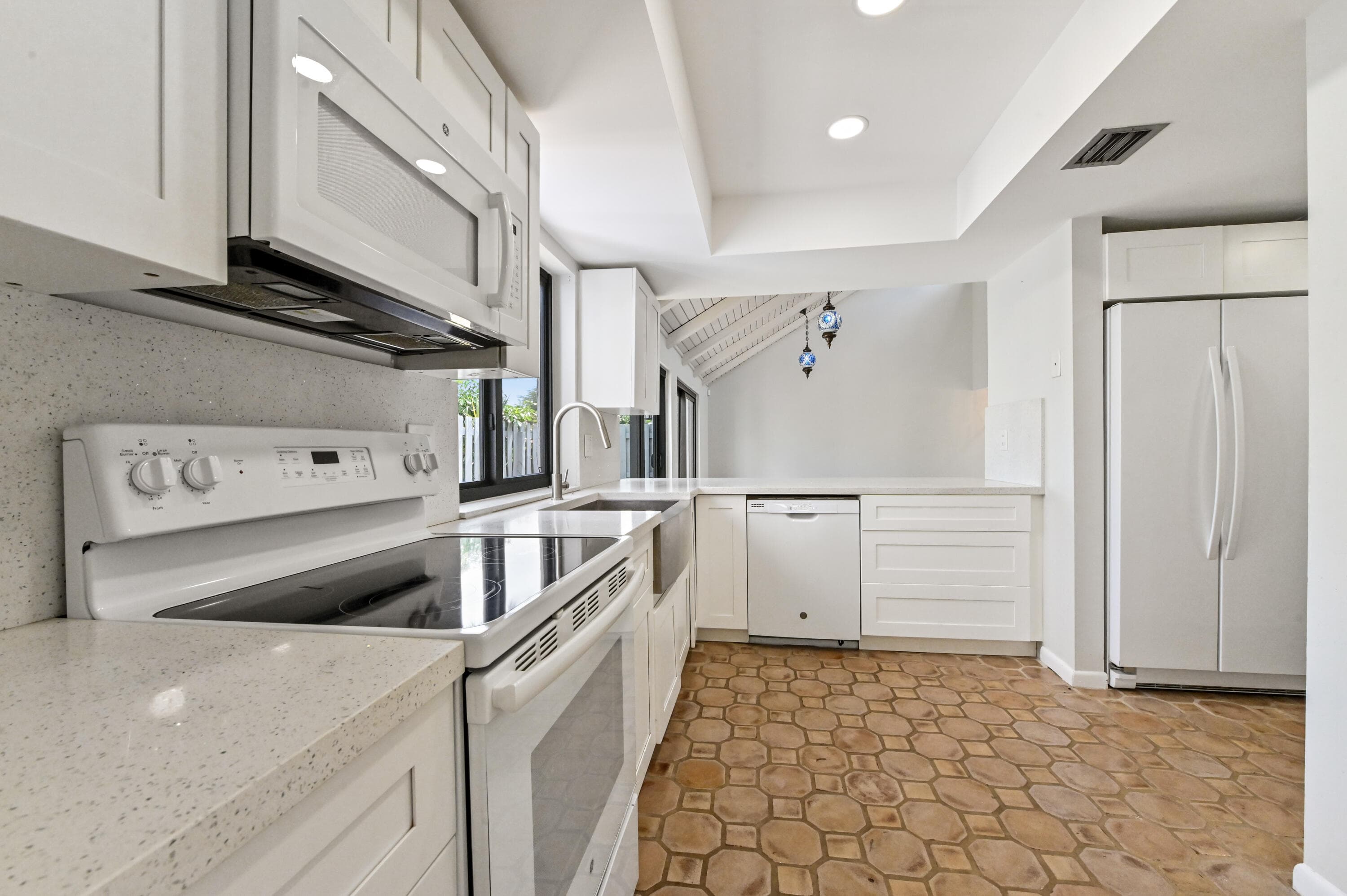 271 NW 15th Street, Boca Raton, FL 33432 — photo 15 of 35