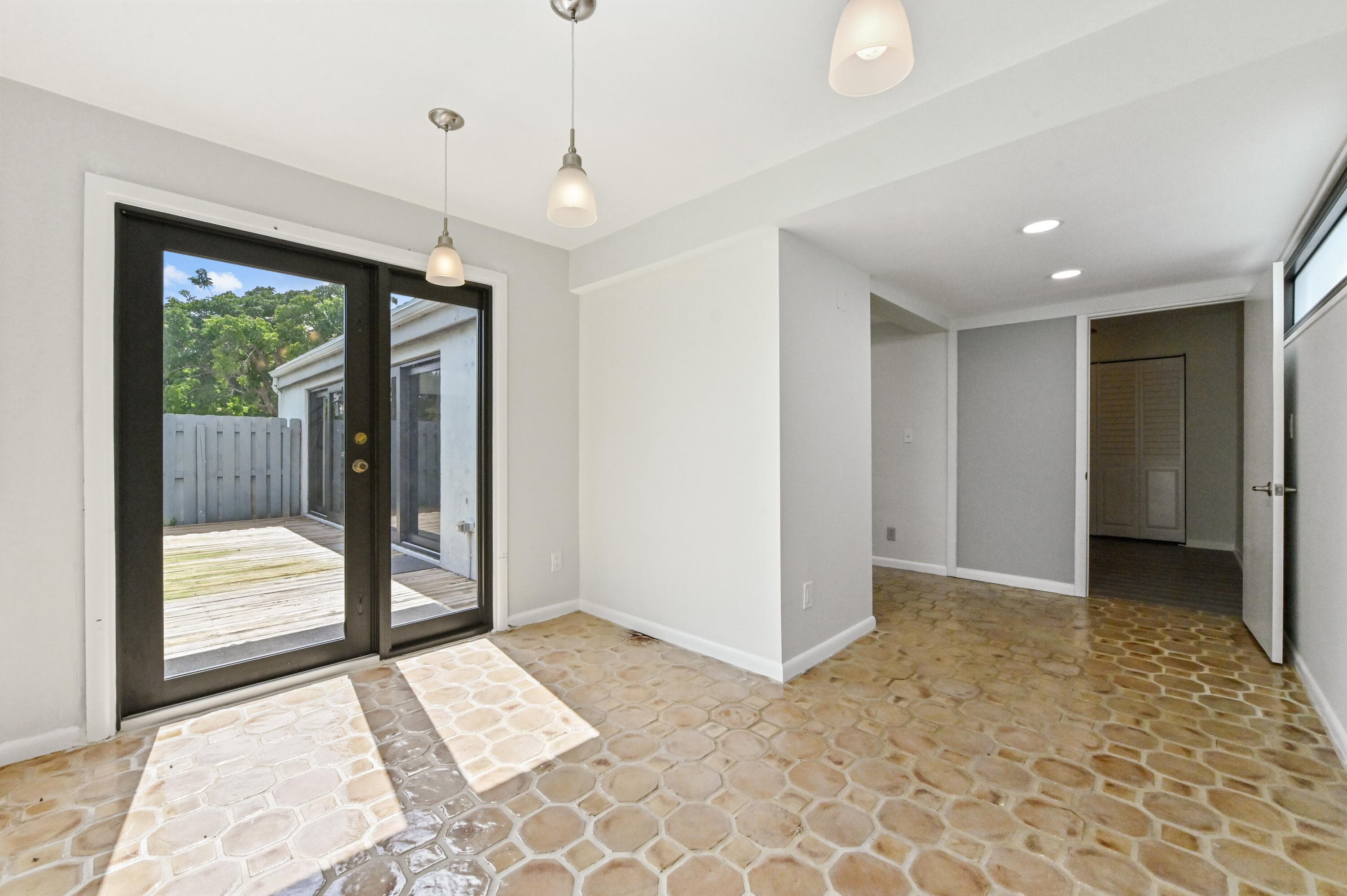 271 NW 15th Street, Boca Raton, FL 33432 — photo 18 of 35