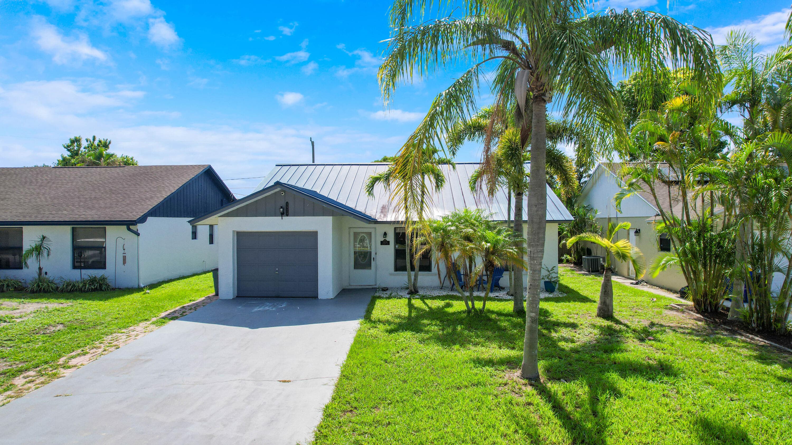5929 SE Collins Avenue, Stuart, FL 34997 — photo 2 of 37