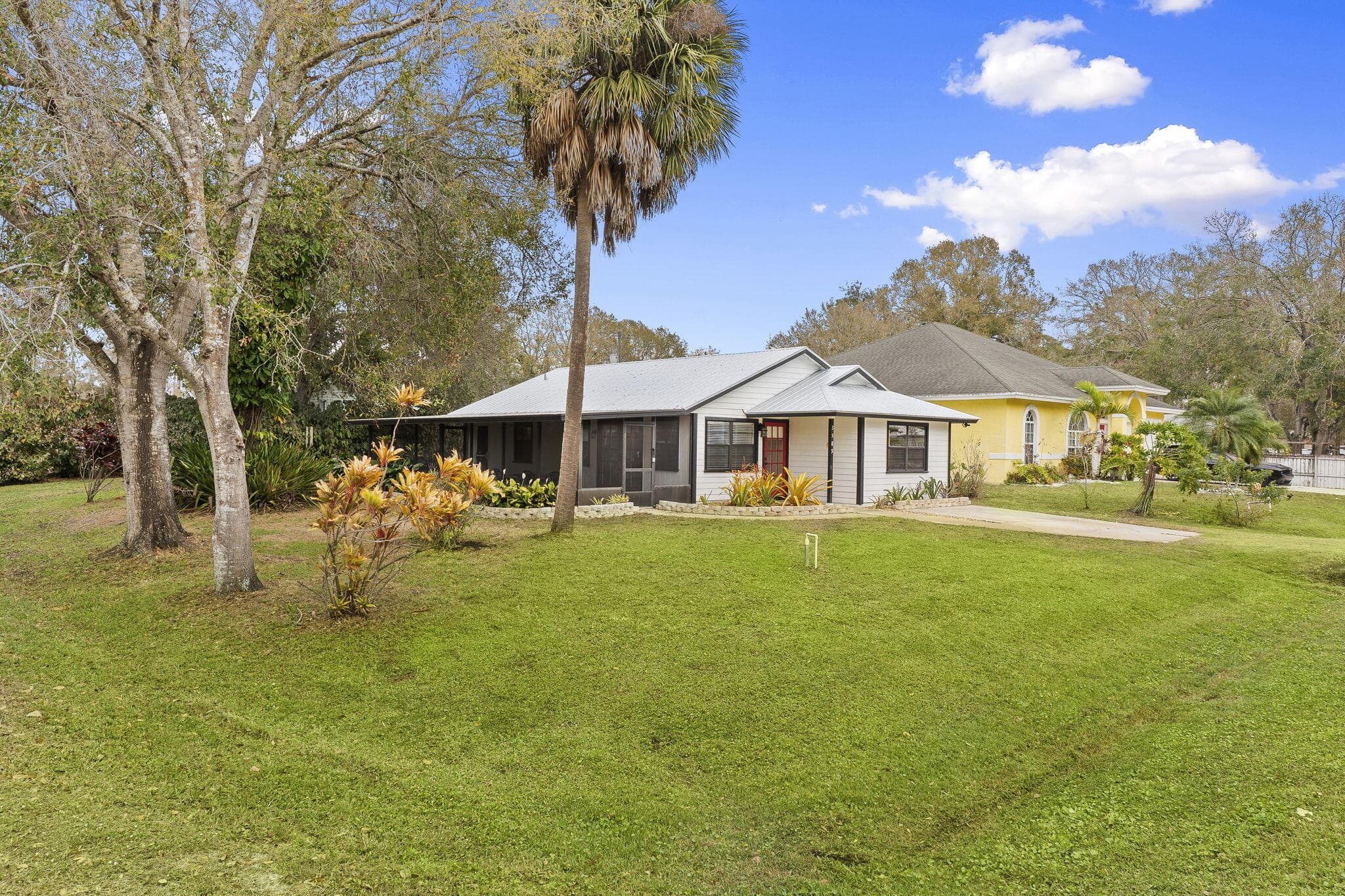 3585 SE 8th Street, Okeechobee, FL 34974 — photo 3 of 40