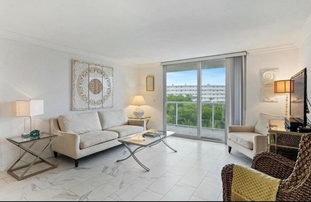 2560 S Ocean Boulevard 518, Palm Beach, FL 33480 — photo 3 of 27