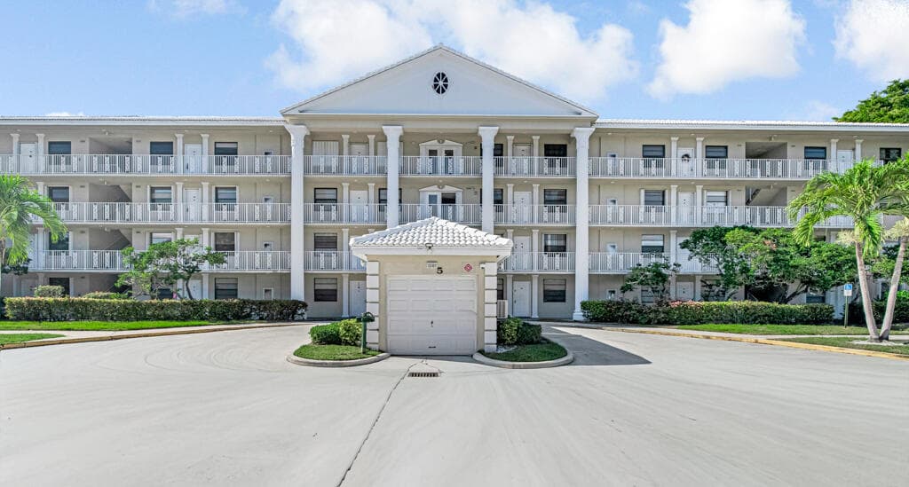 3507 Village Boulevard 201, West Palm Beach, FL 33409 — photo 29 of 49