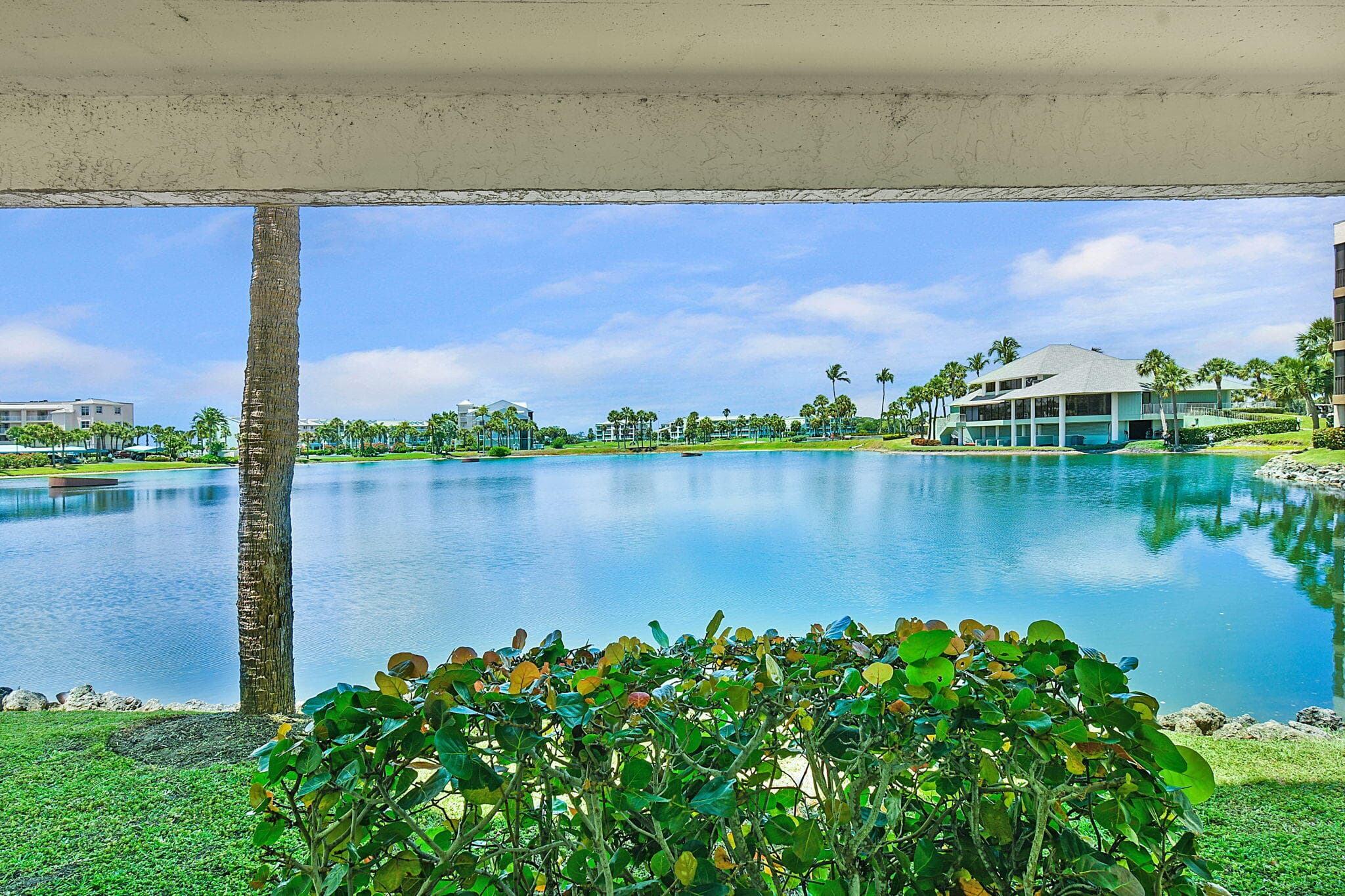 221 NE Plantation Road 211, Stuart, FL 34996 — photo 3 of 33