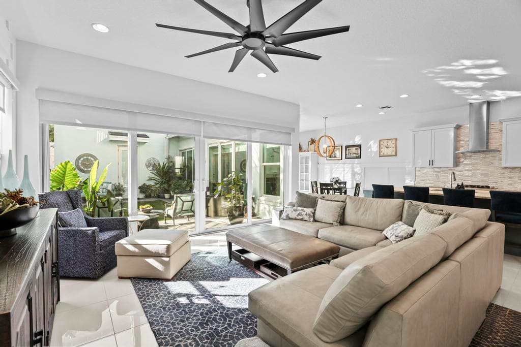 7037 Edison Place, Palm Beach Gardens, FL 33418 — photo 19 of 79