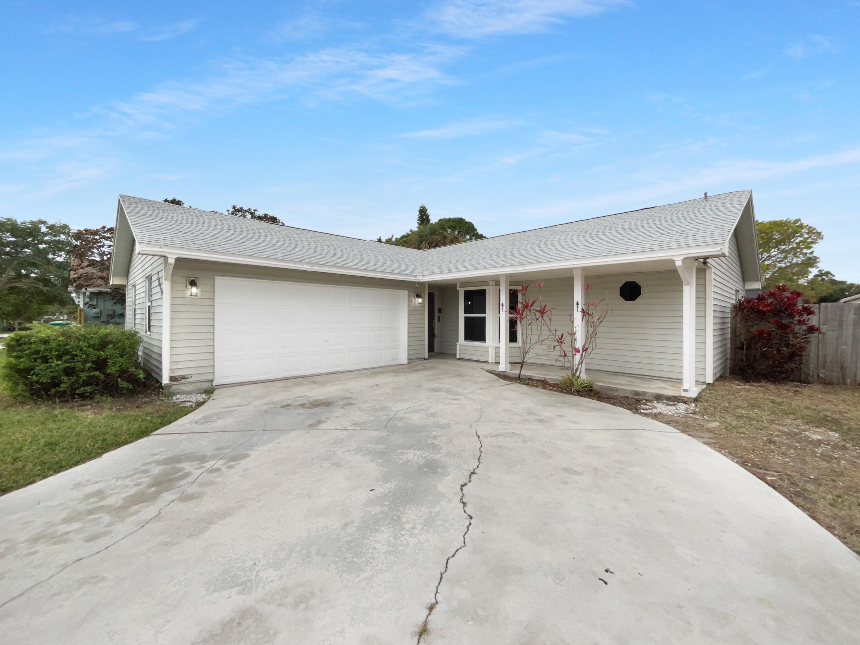 5409 Hickory Drive, Fort Pierce, FL 34982 — photo 6 of 28
