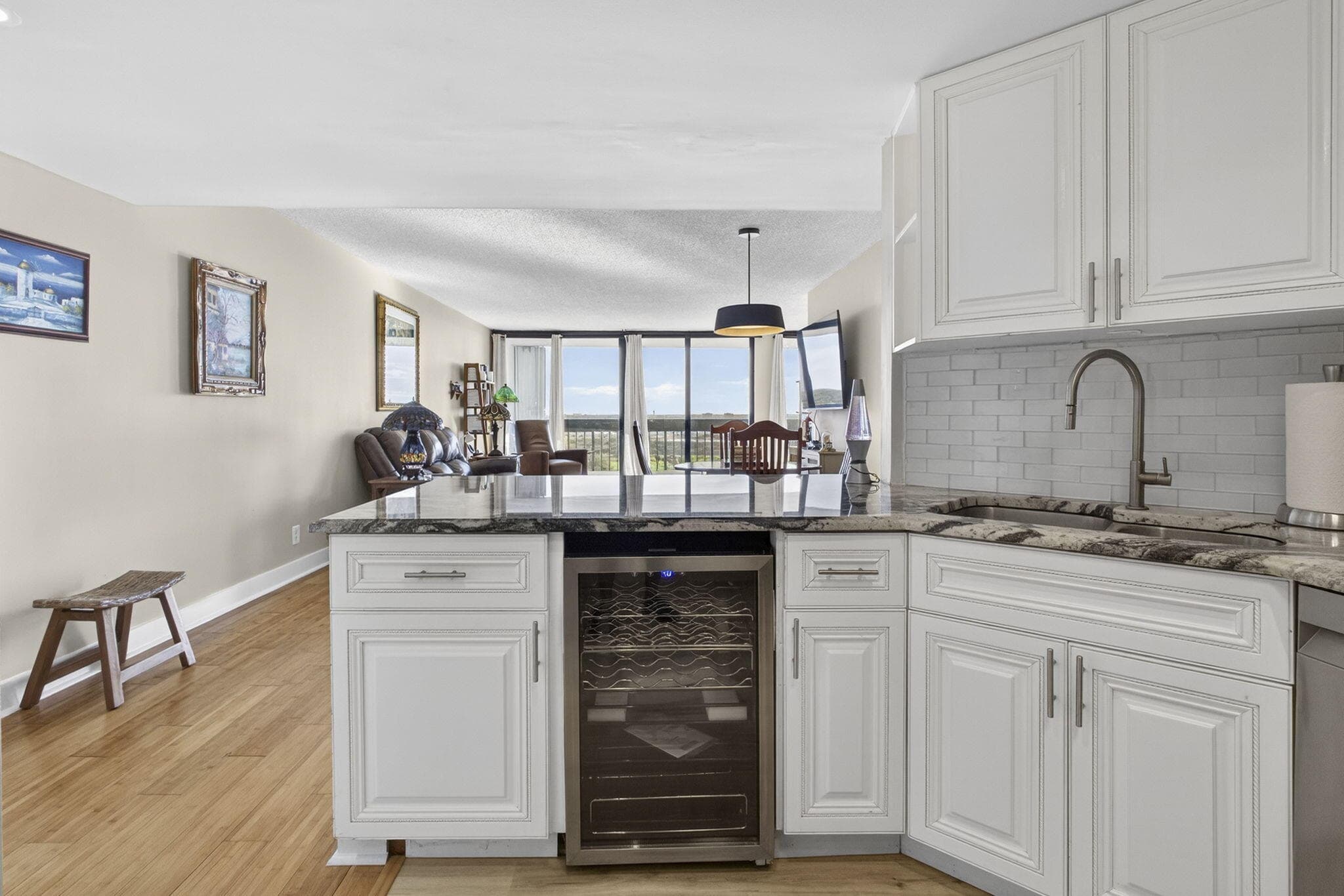 2400 Presidential Way 1606, West Palm Beach, FL 33401 — photo 9 of 58