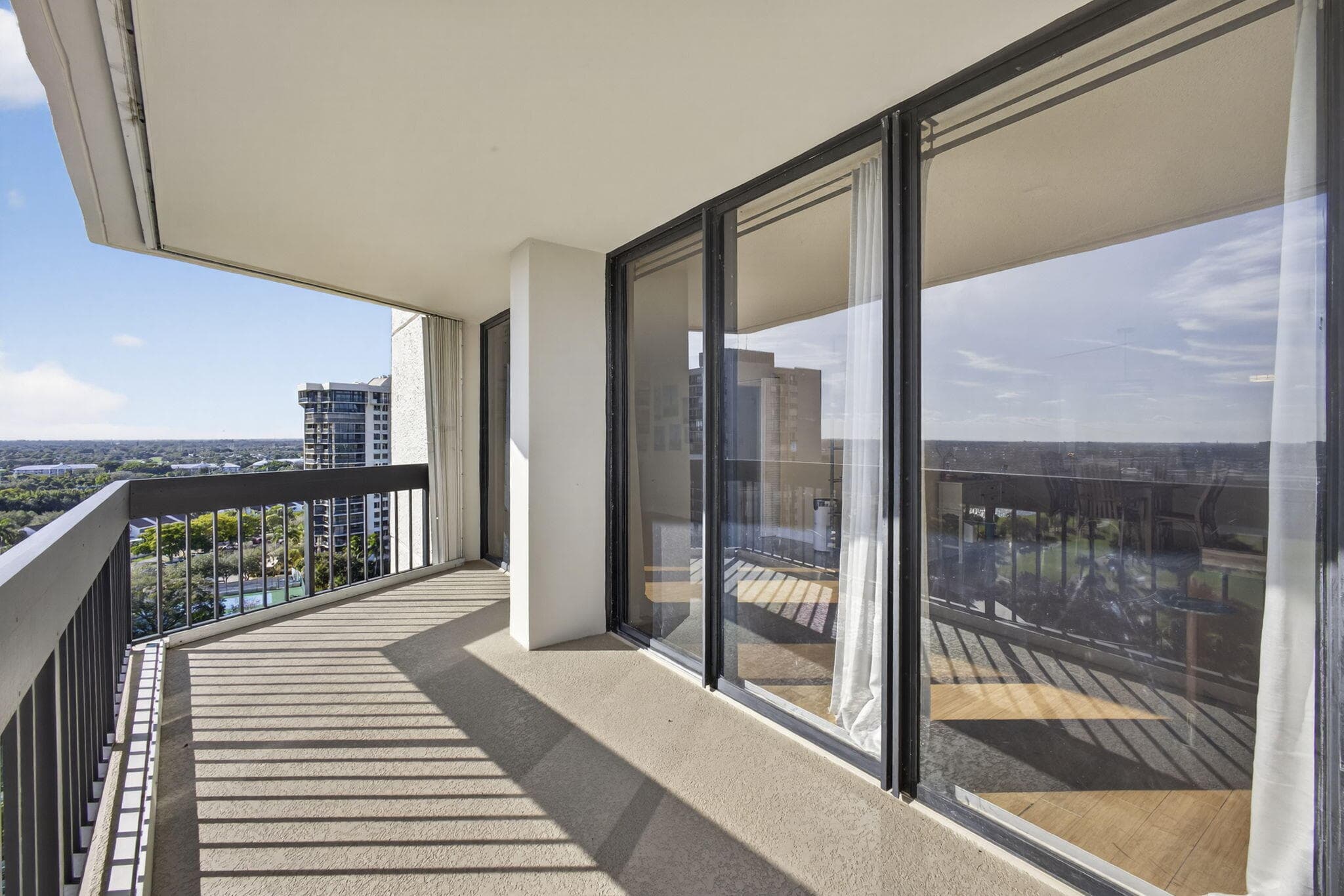 2400 Presidential Way 1606, West Palm Beach, FL 33401 — photo 35 of 58