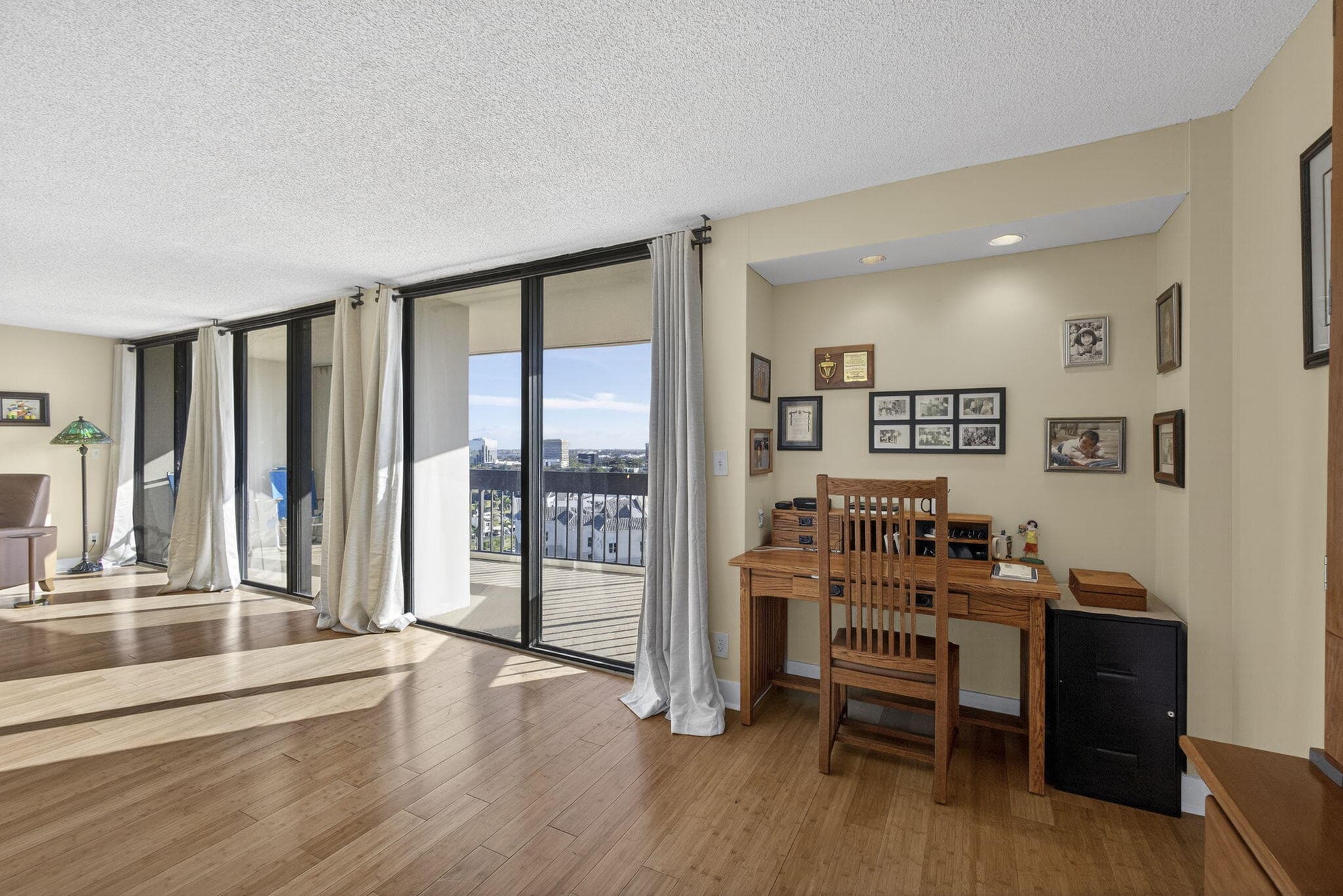 2400 Presidential Way 1606, West Palm Beach, FL 33401 — photo 18 of 58