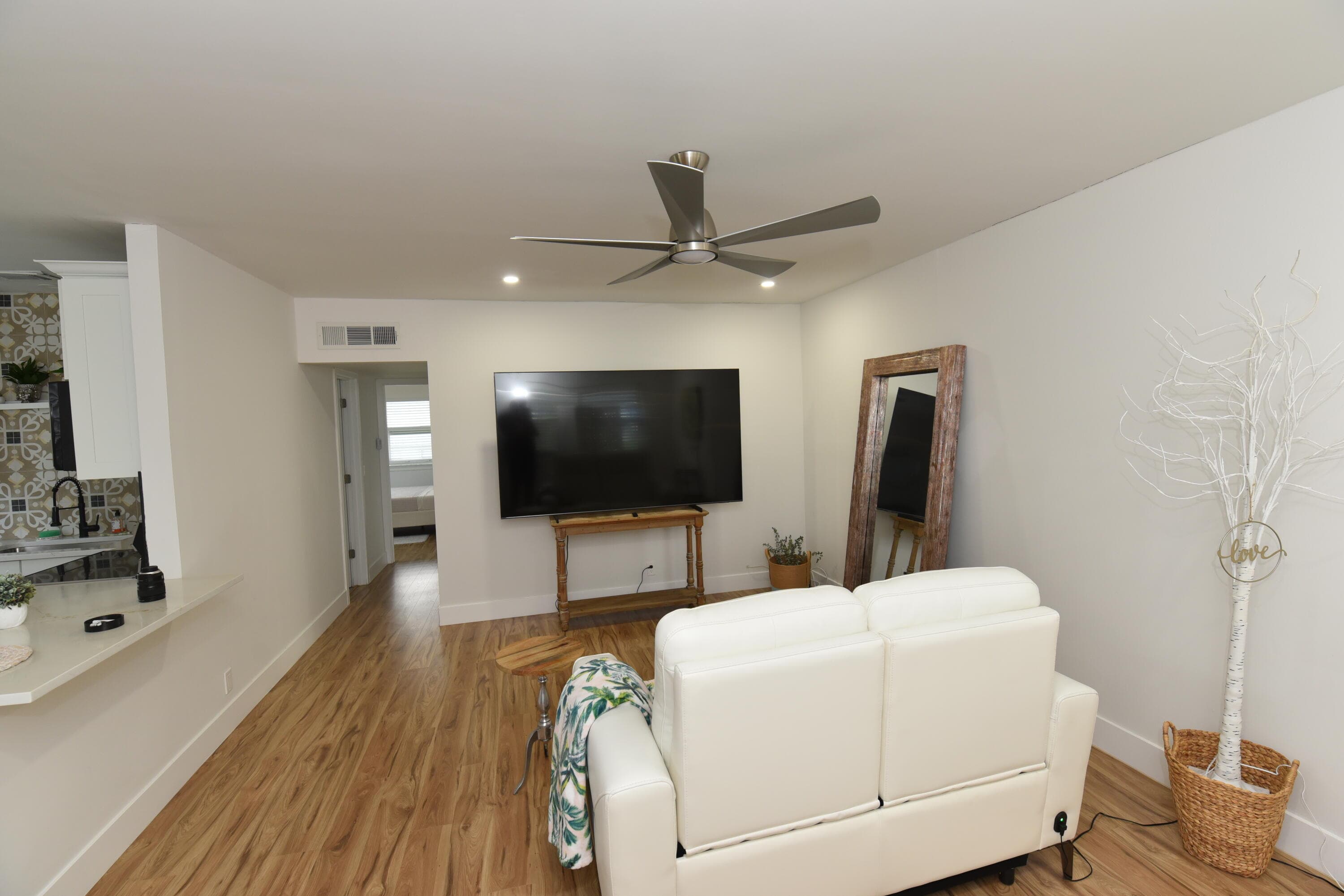 112 Salisbury E, West Palm Beach, FL 33417 — photo 6 of 41