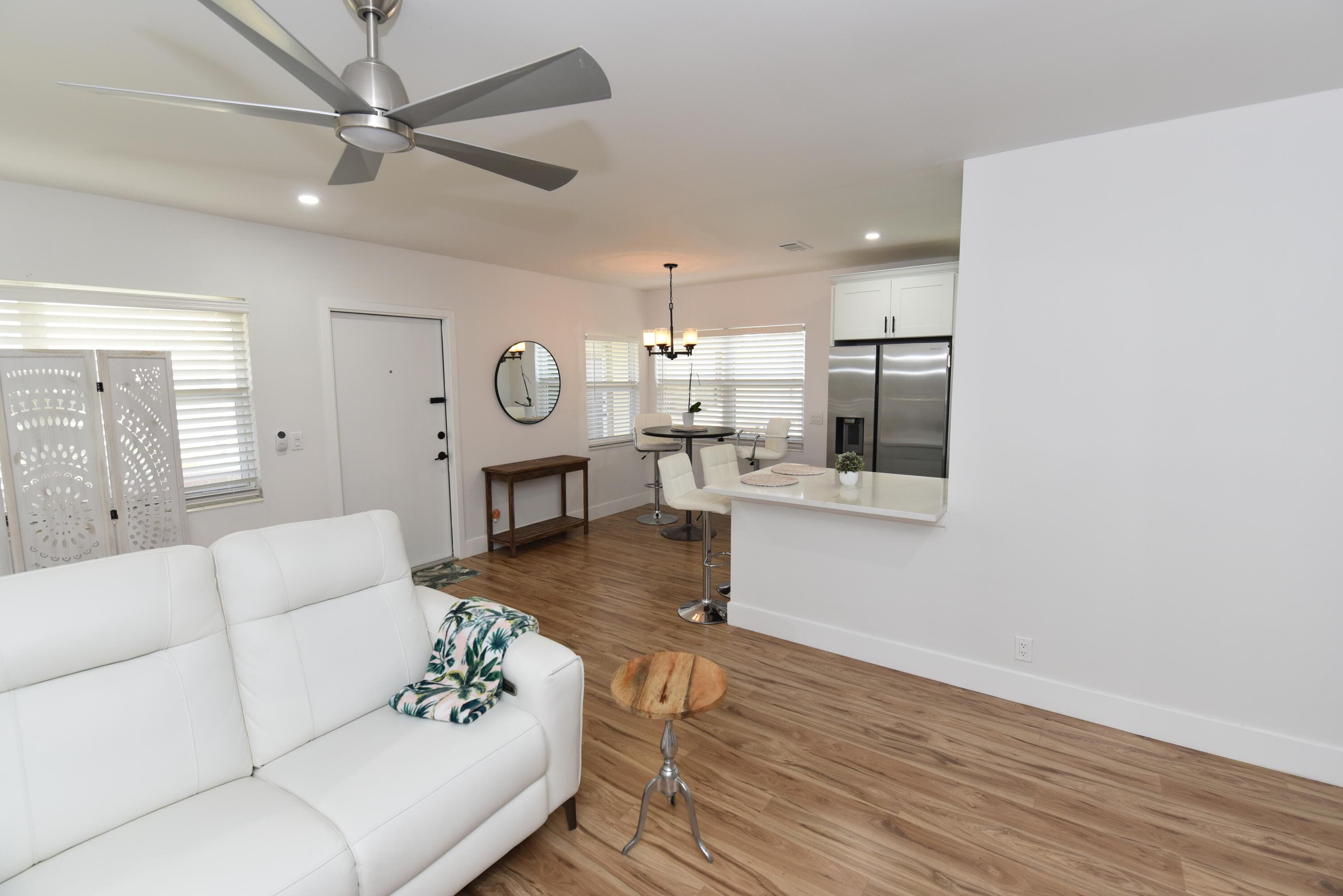 112 Salisbury E, West Palm Beach, FL 33417 — photo 10 of 41