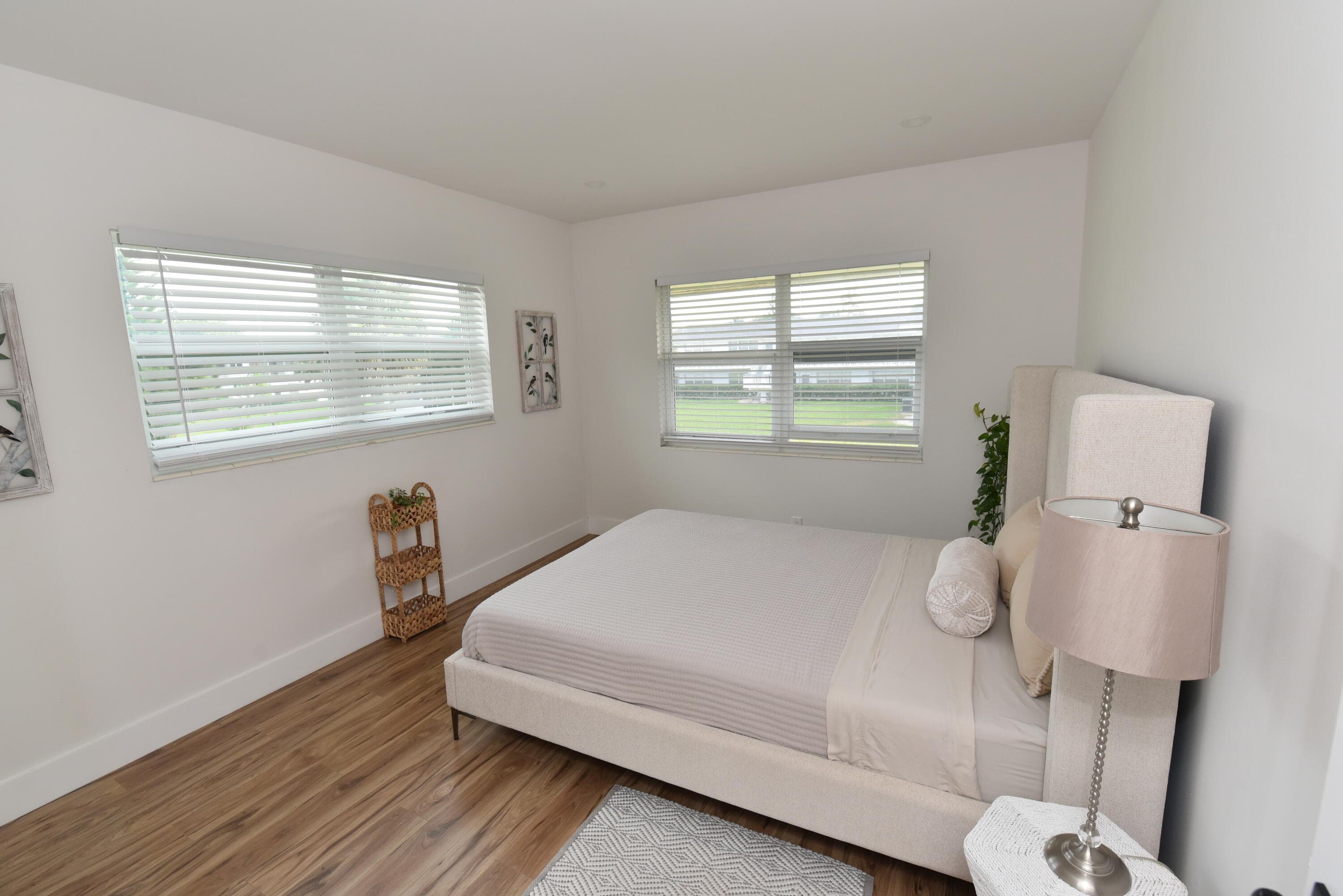 112 Salisbury E, West Palm Beach, FL 33417 — photo 12 of 41