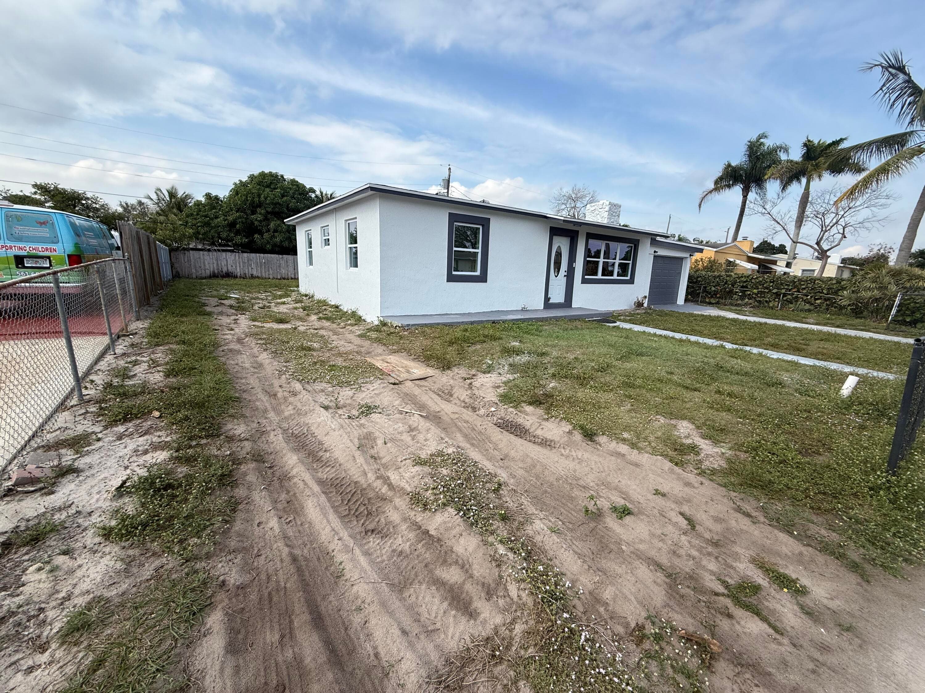 2353 S Beech Rd Road, West Palm Beach, FL 33409 — photo 3 of 16