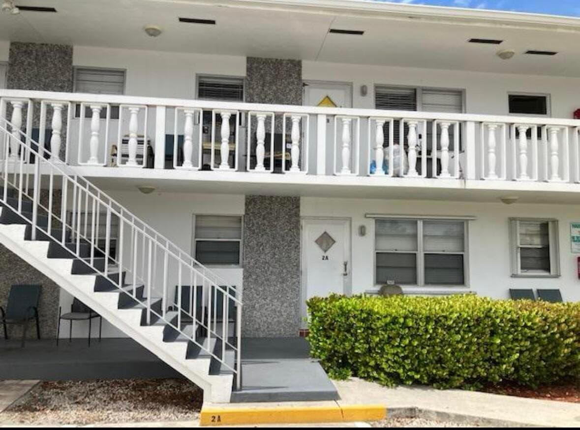 602 N H Street 1a, Lake Worth Beach, FL 33460 — photo 3 of 16