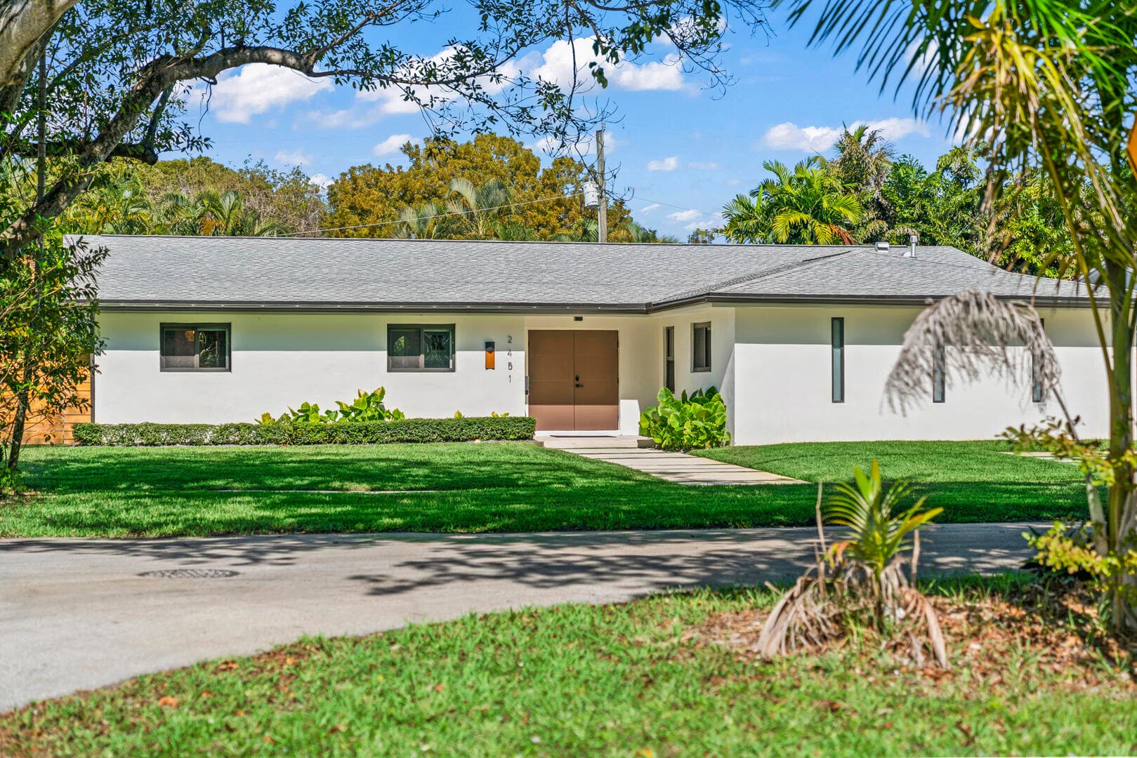 2451 NE 199th Street, Miami, FL 33180 — photo 3 of 48