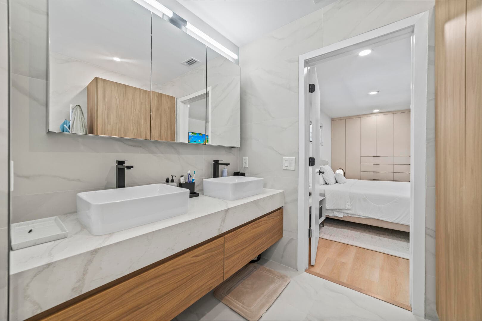 2451 NE 199th Street, Miami, FL 33180 — photo 26 of 48