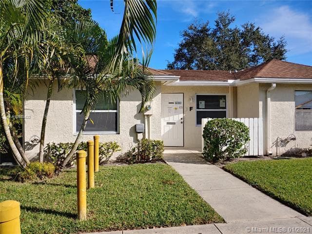 5060 Sanctuary Way F, West Palm Beach, FL 33417 — photo 1 of 8