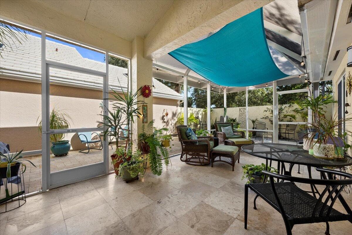 11 Dorchester Circle, Palm Beach Gardens, FL 33418 — photo 3 of 43