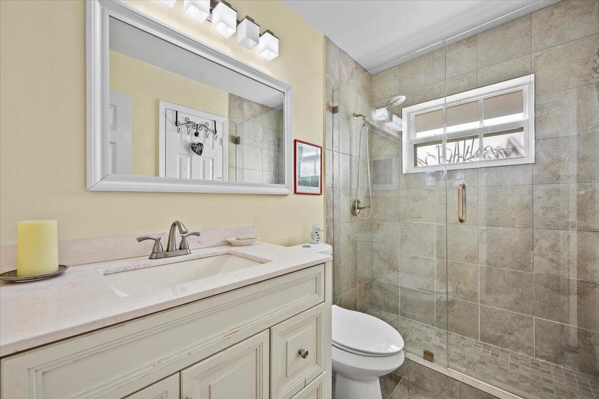 11 Dorchester Circle, Palm Beach Gardens, FL 33418 — photo 16 of 43