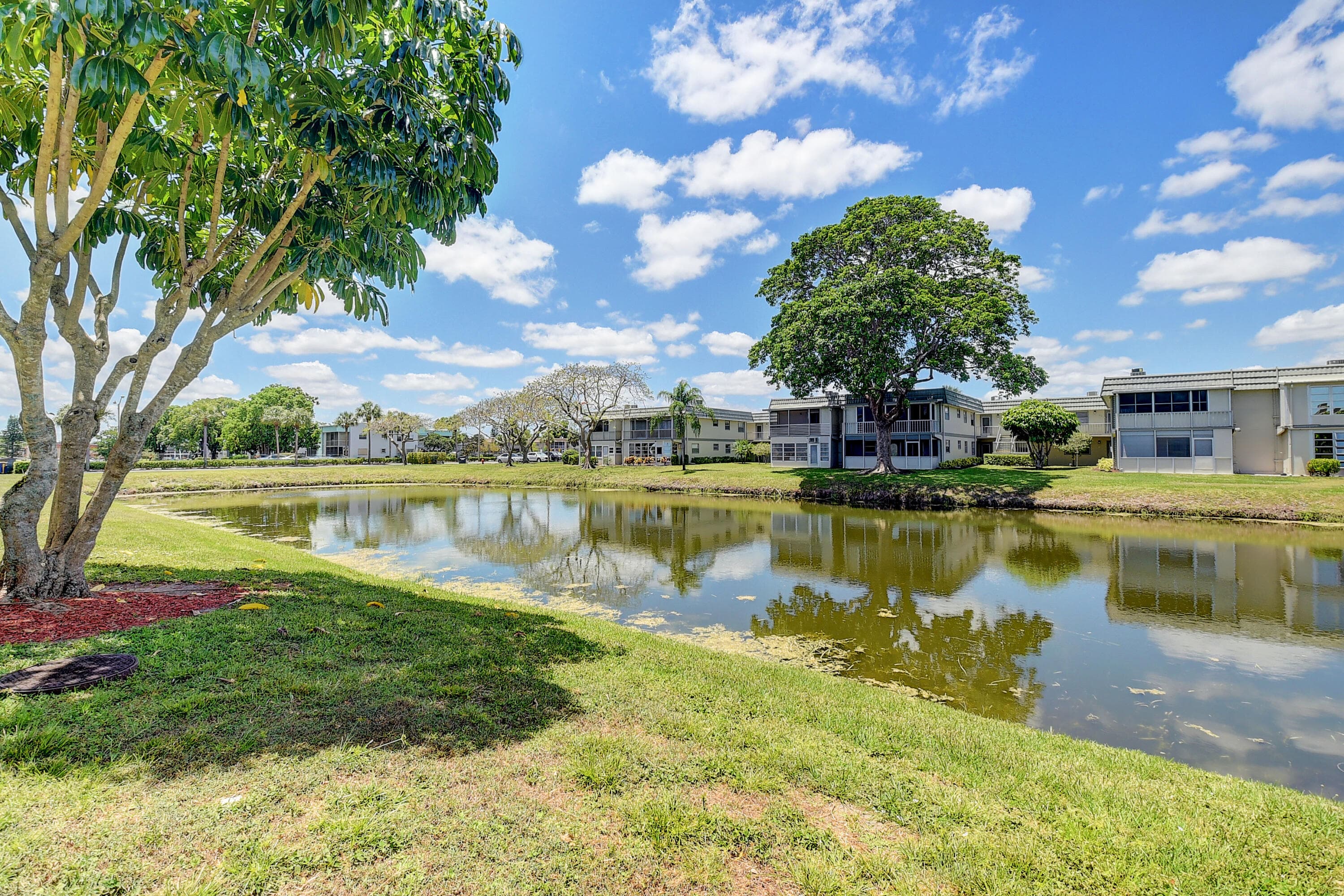 318 Monaco G Boulevard G, Delray Beach, FL 33446 — photo 3 of 31