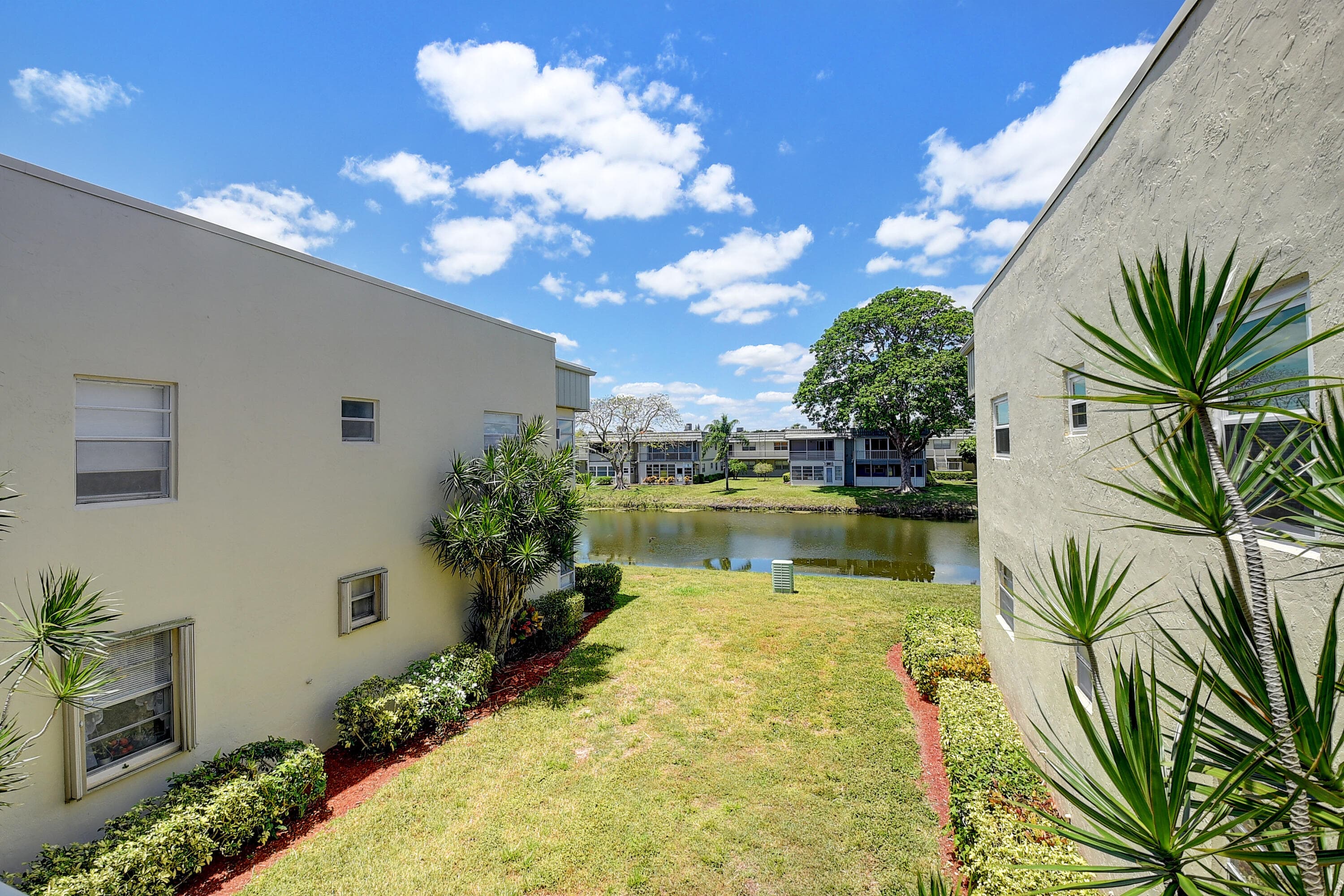 318 Monaco G Boulevard G, Delray Beach, FL 33446 — photo 6 of 31