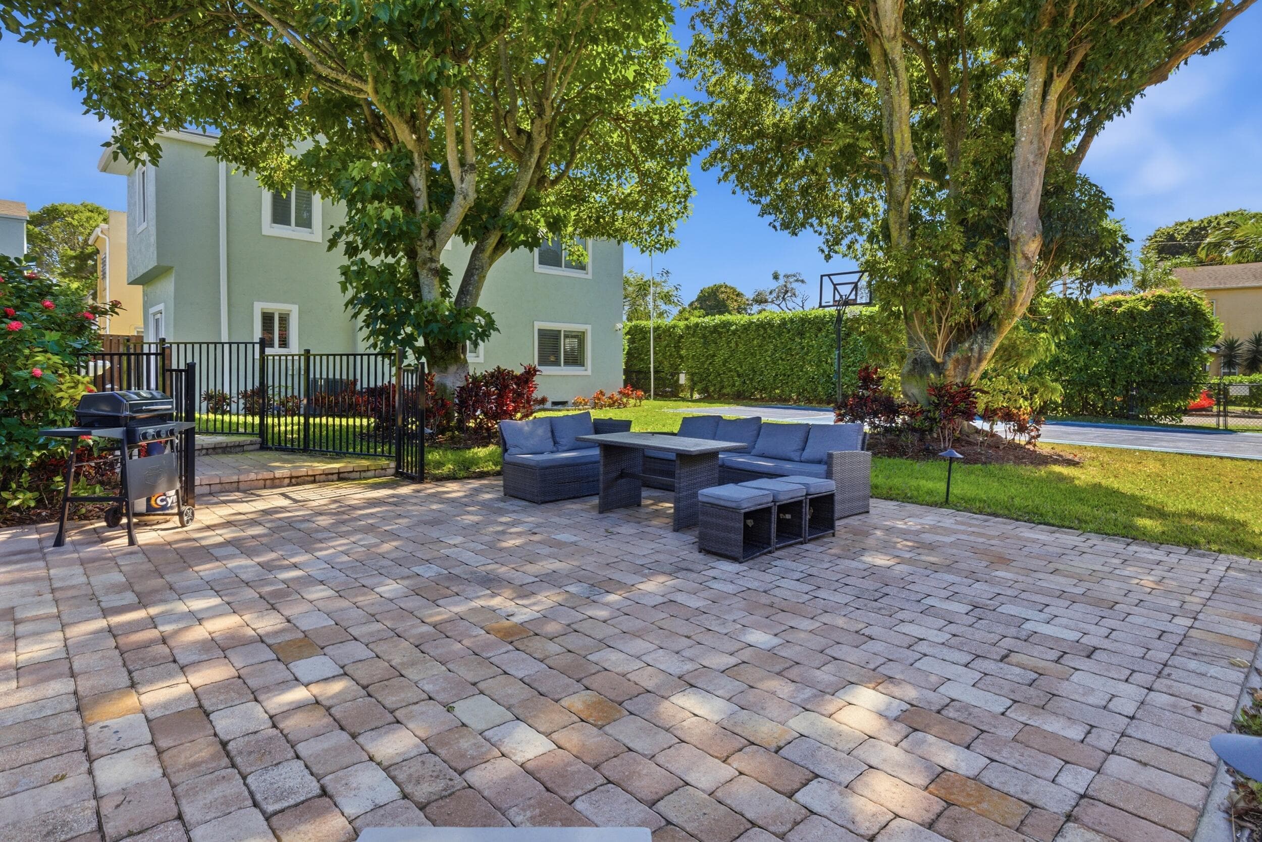 921 Ortega Road, West Palm Beach, FL 33405 — photo 49 of 60