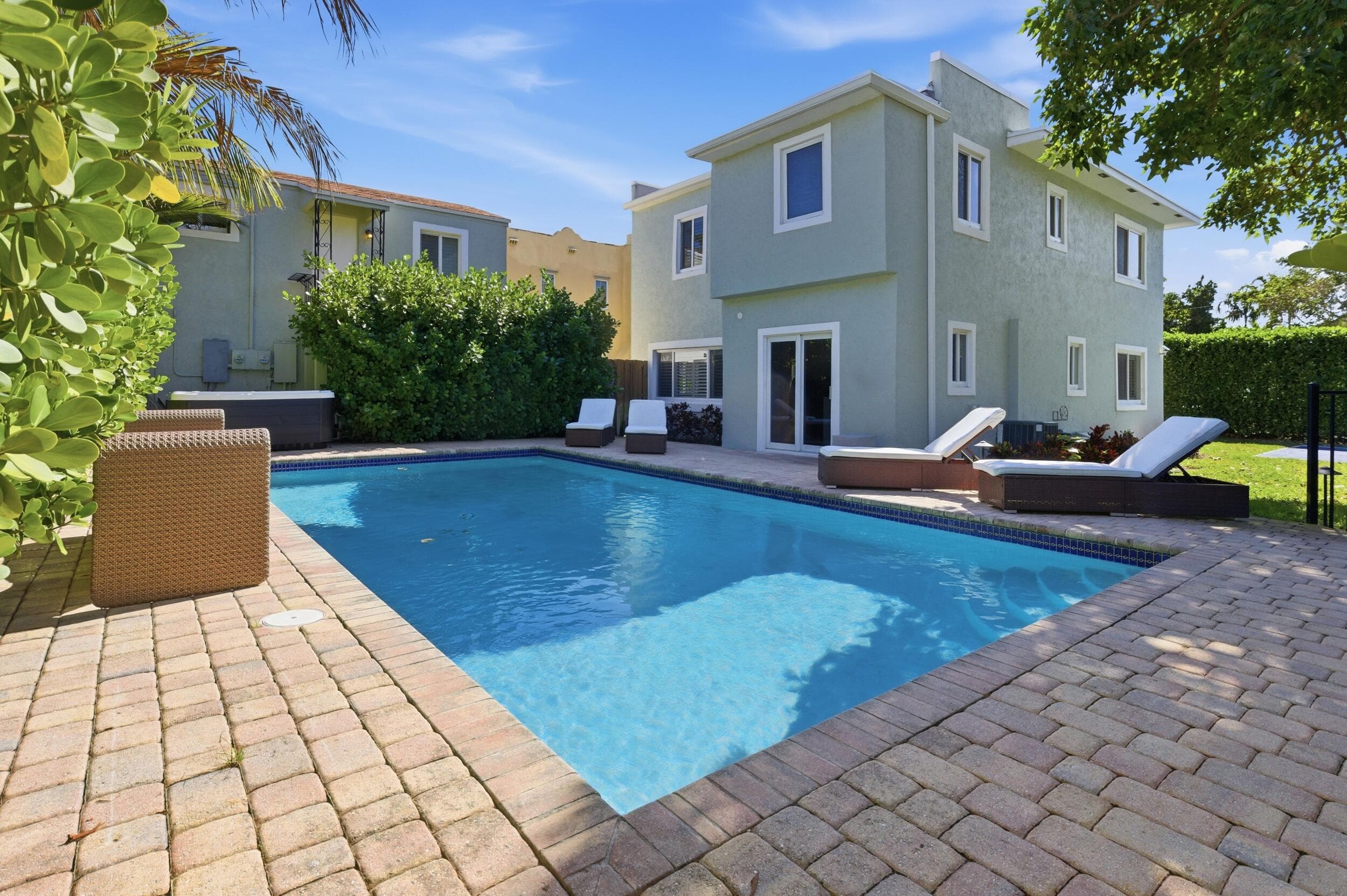 921 Ortega Road, West Palm Beach, FL 33405 — photo 42 of 60