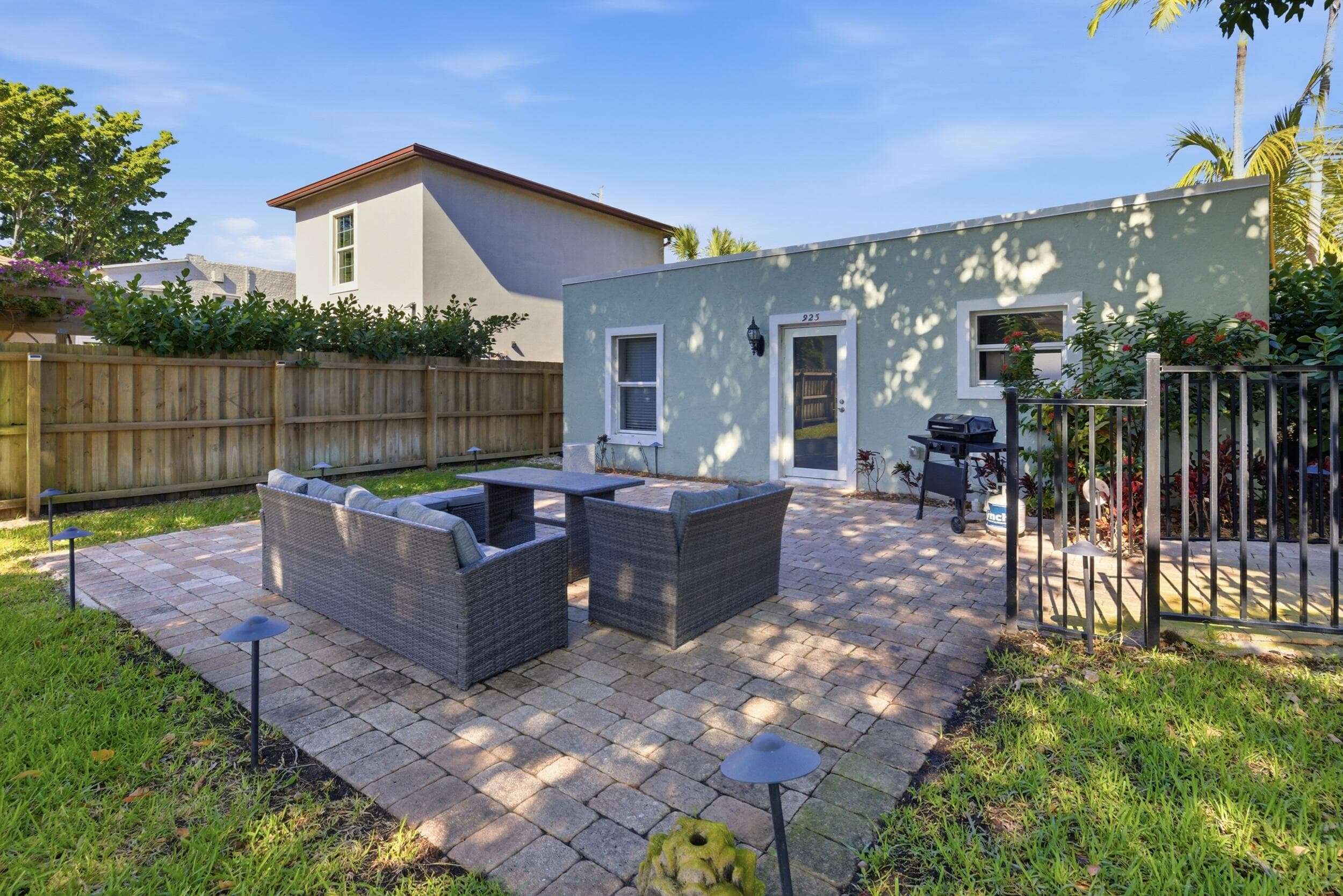 921 Ortega Road, West Palm Beach, FL 33405 — photo 48 of 60