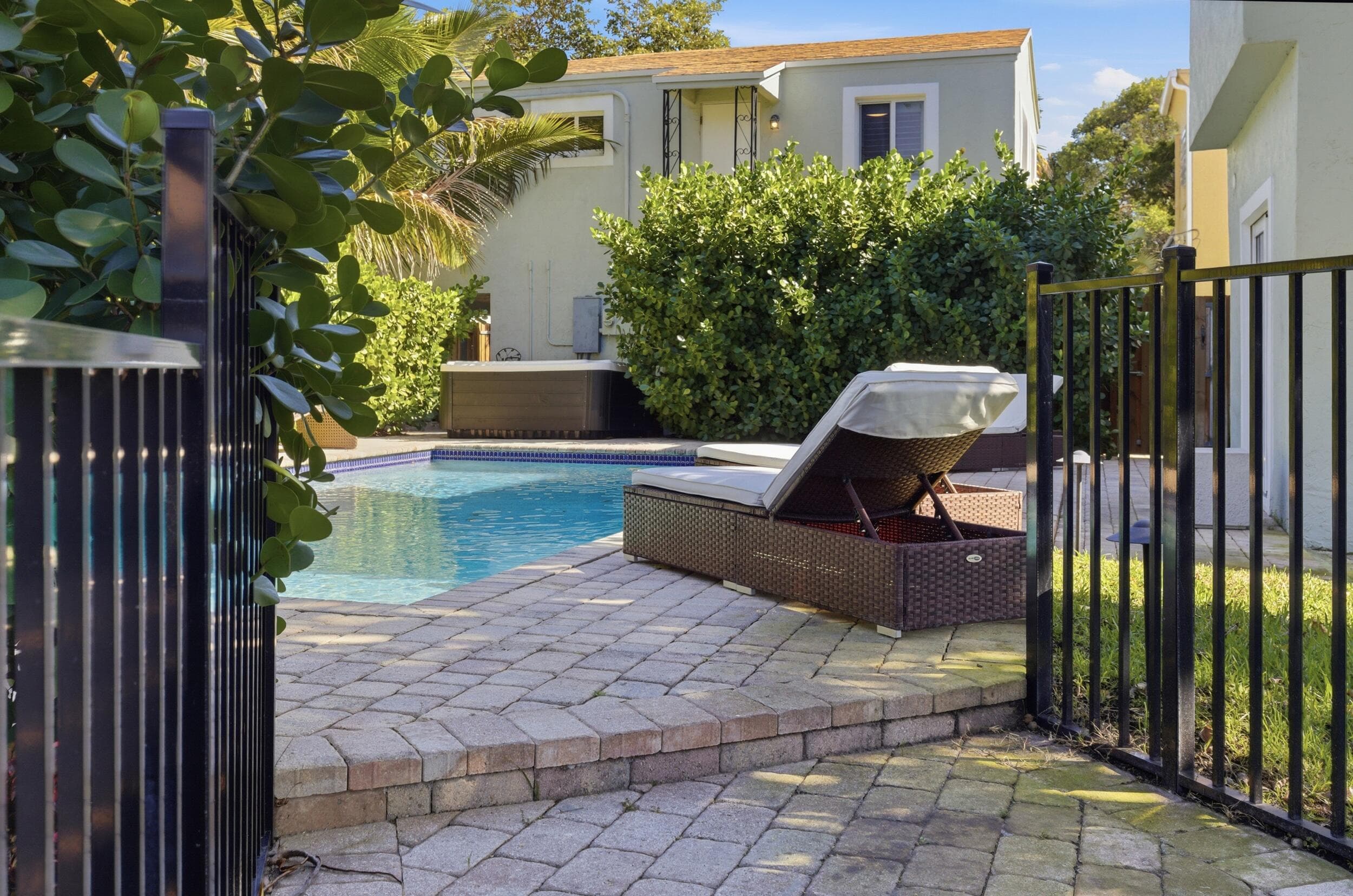 921 Ortega Road, West Palm Beach, FL 33405 — photo 46 of 60