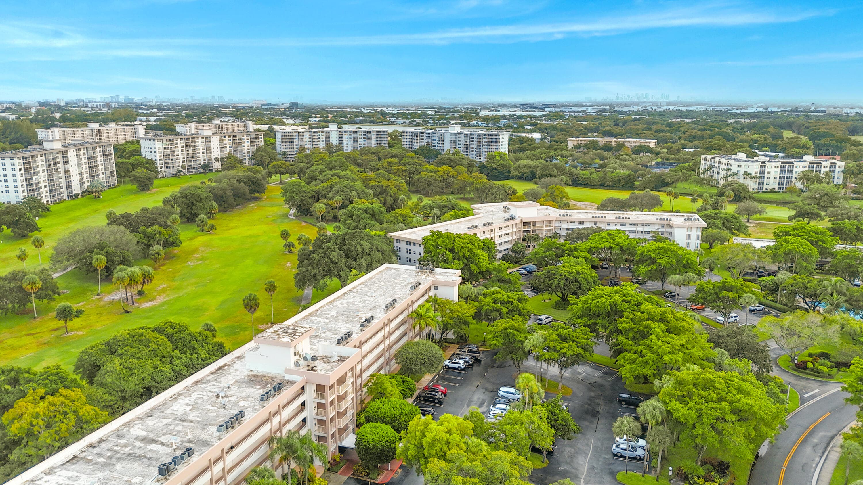 3900 Oaks Clubhouse Drive 503, Pompano Beach, FL 33069 — photo 36 of 39