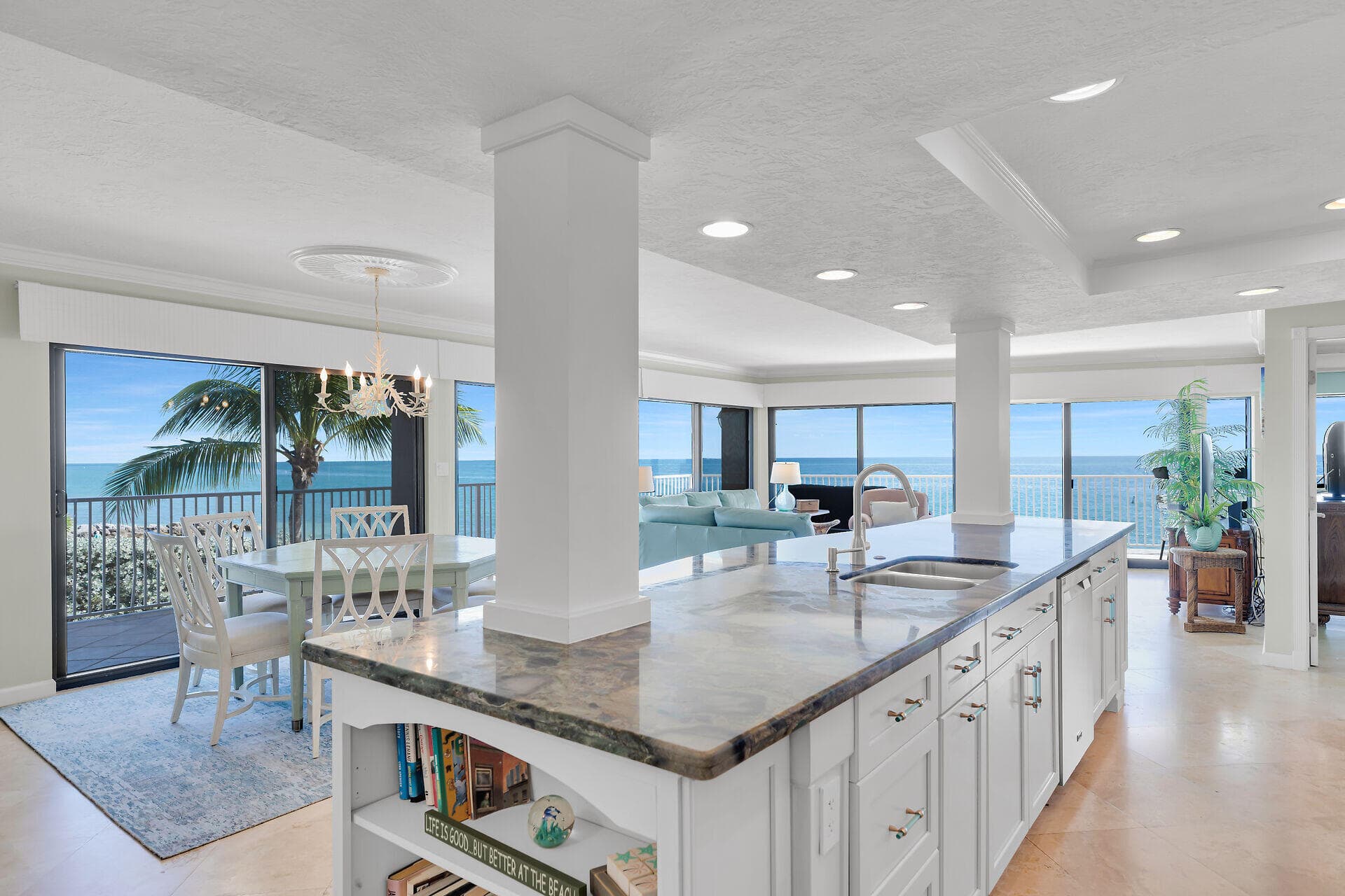 1133 W Ocean Drive 17, Key Colony Beach, FL 33050 — photo 3 of 50