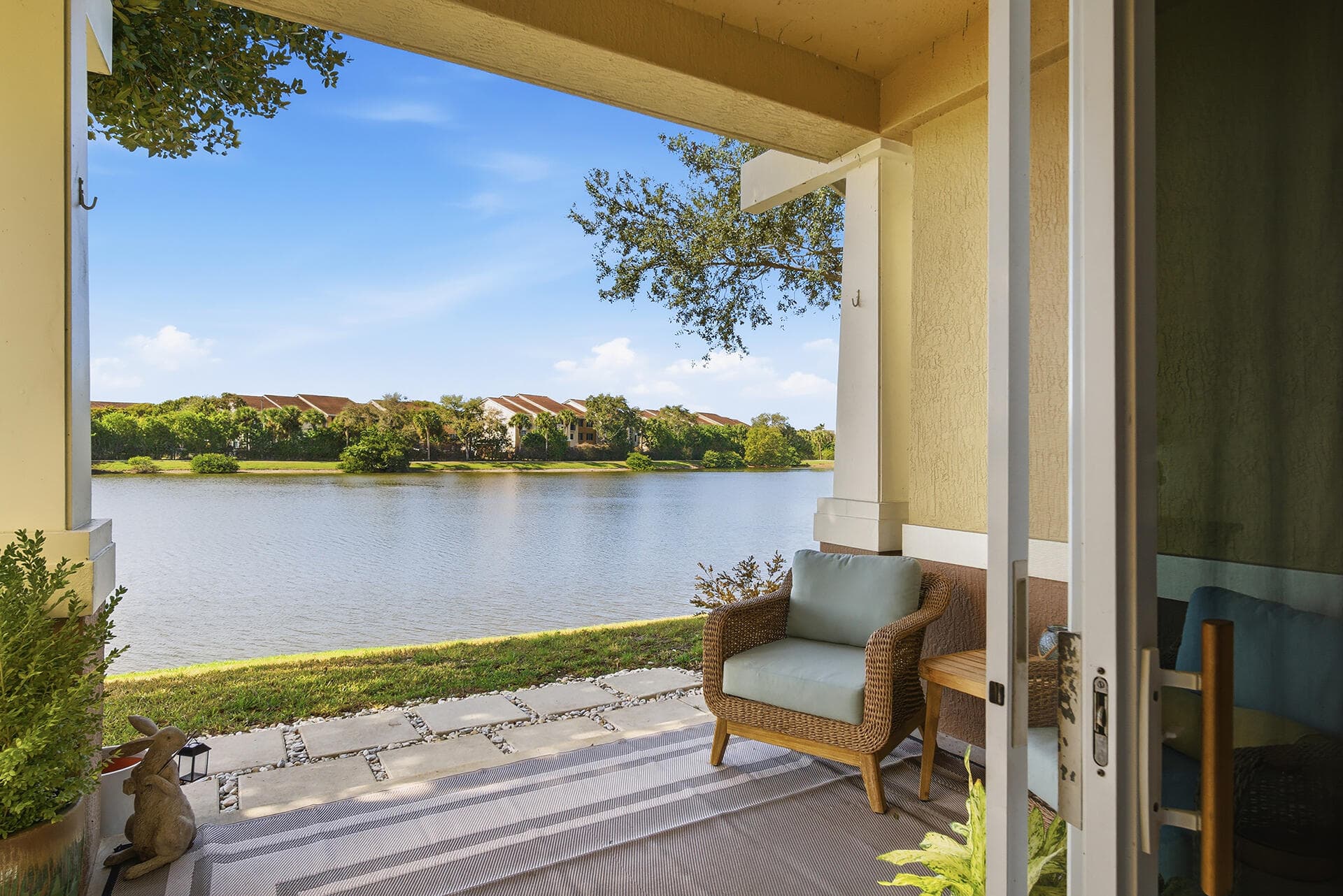 855 Marina Del Ray Lane 3, West Palm Beach, FL 33401 — photo 12 of 58