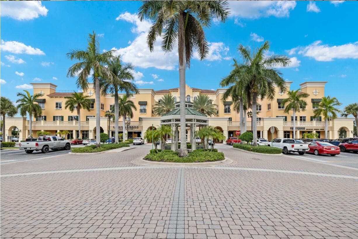 1880 N Congress Avenue 214, Boynton Beach, FL 33426 — photo 1 of 3