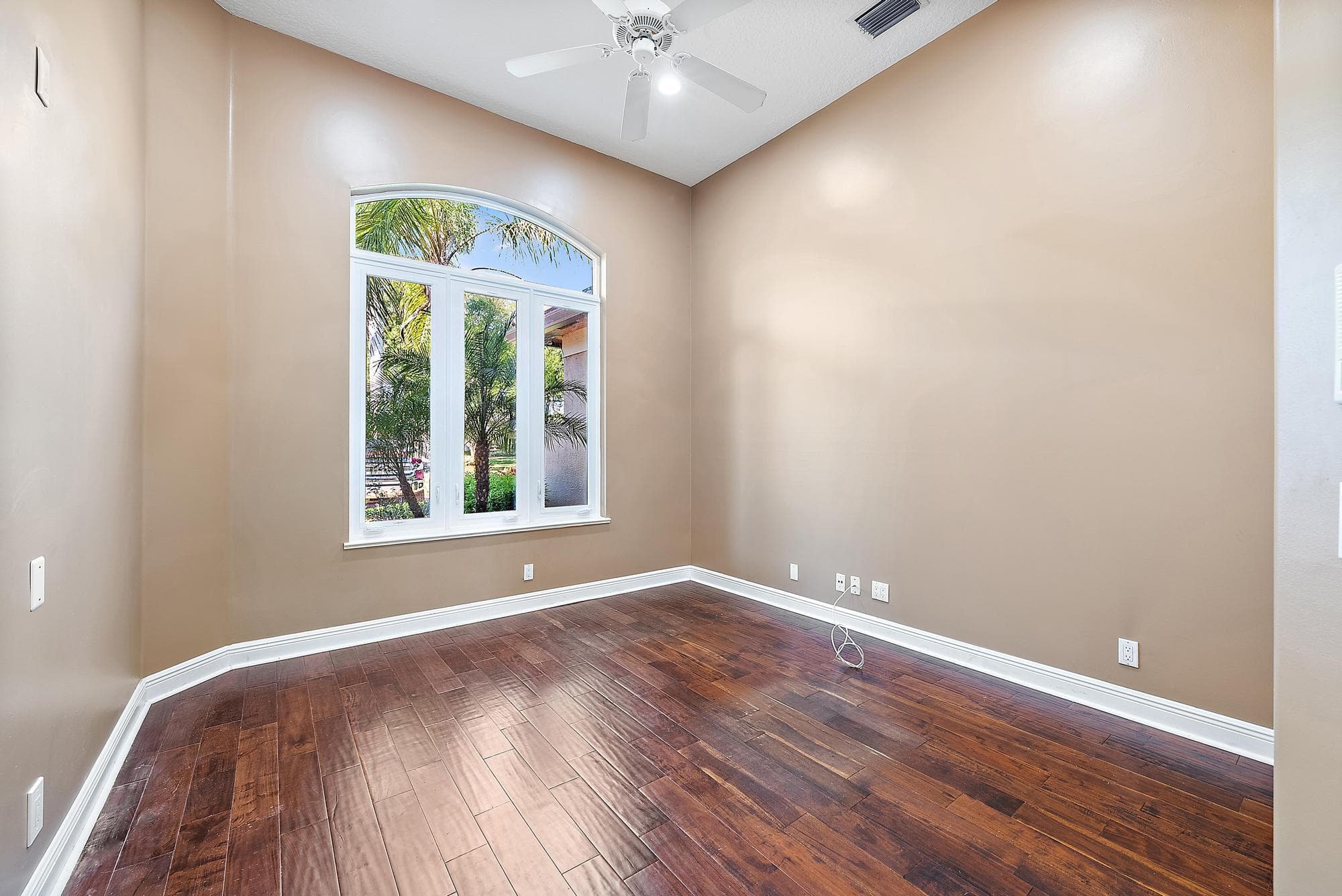 8480 Man O War Road, Palm Beach Gardens, FL 33418 — photo 19 of 45