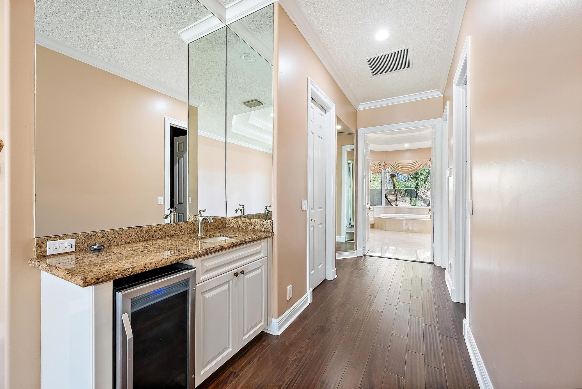 8480 Man O War Road, Palm Beach Gardens, FL 33418 — photo 16 of 45