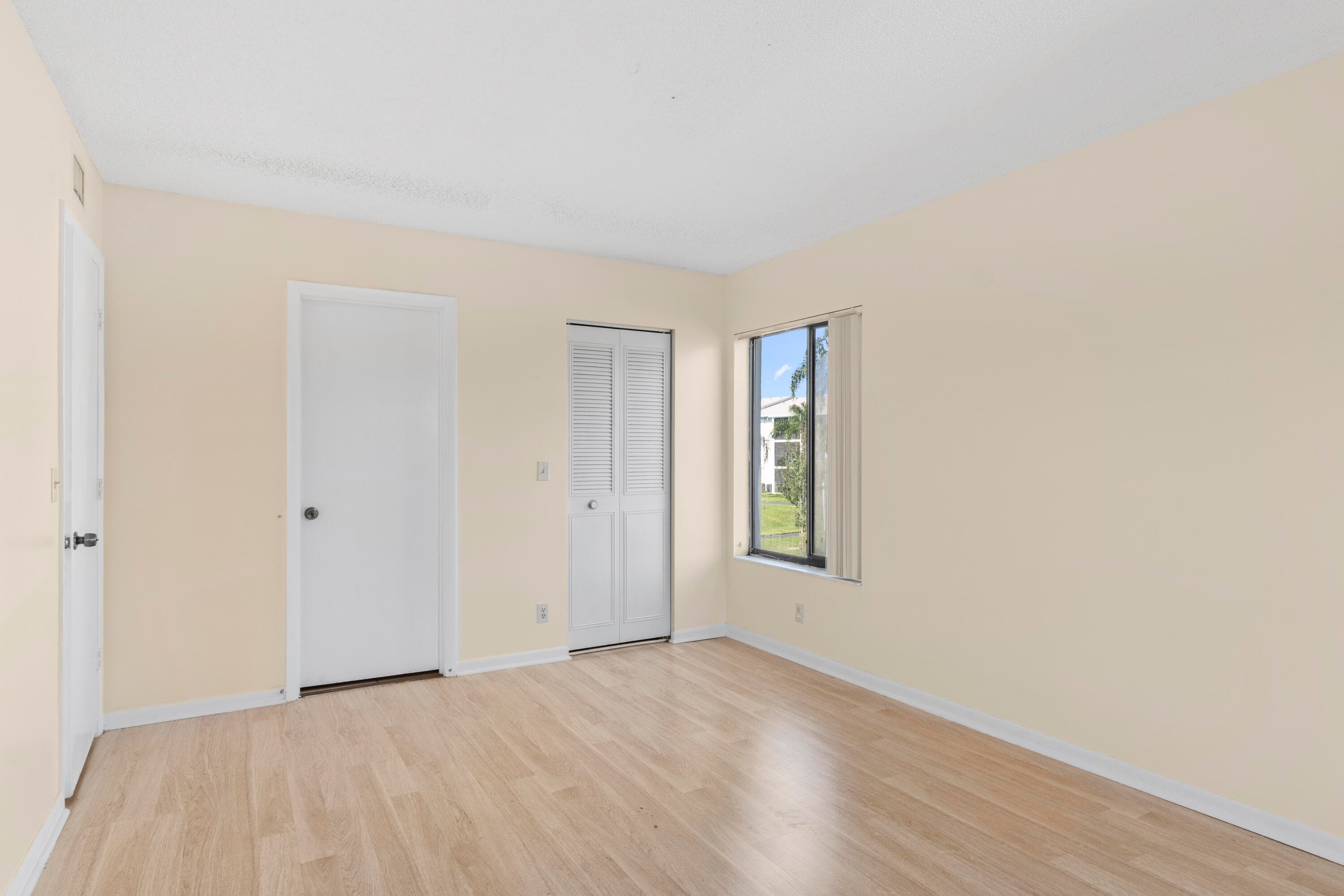 1110 Green Pine Boulevard H2, West Palm Beach, FL 33409 — photo 7 of 12