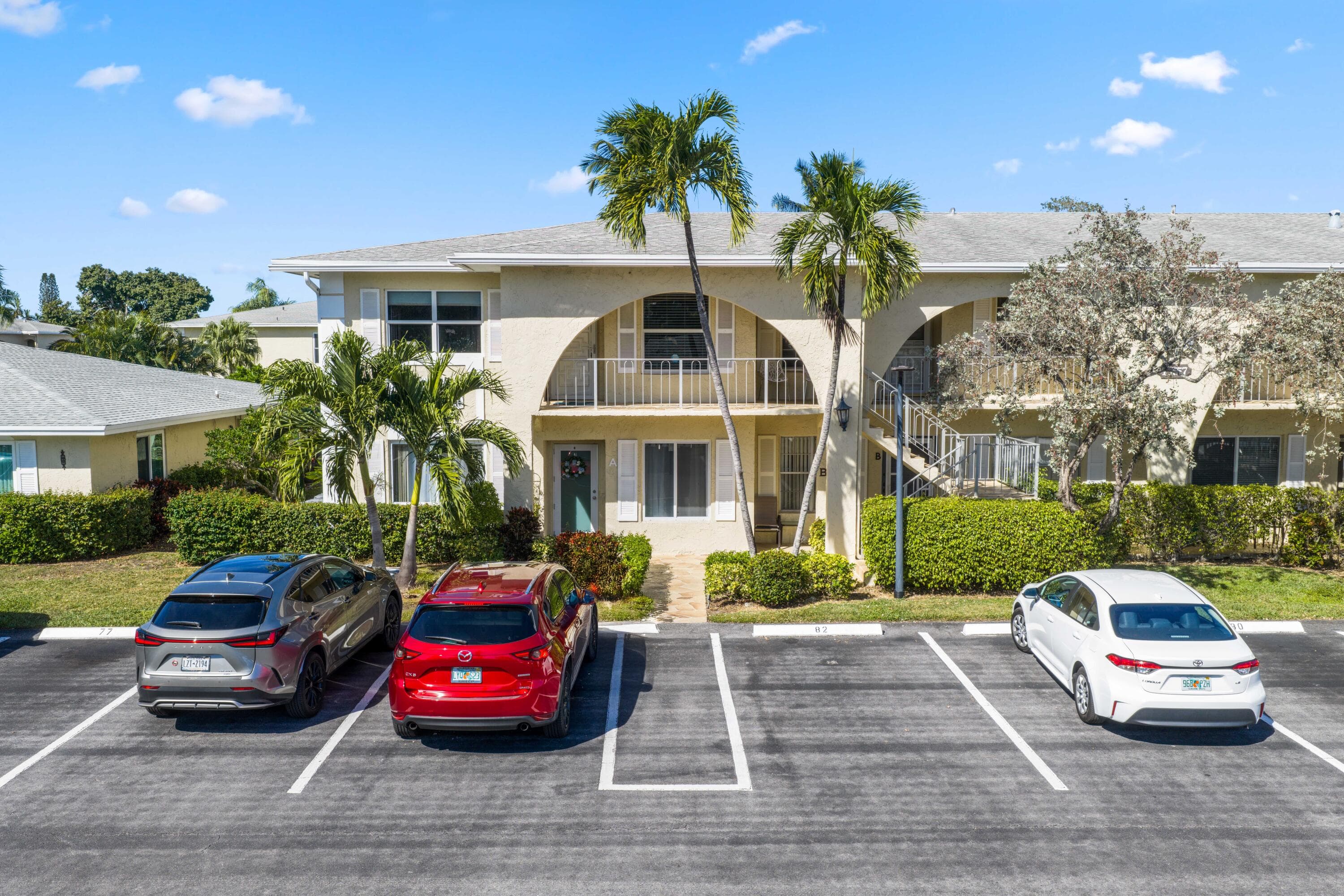 13757 Flora Place E, Delray Beach, FL 33484 — photo 1 of 60