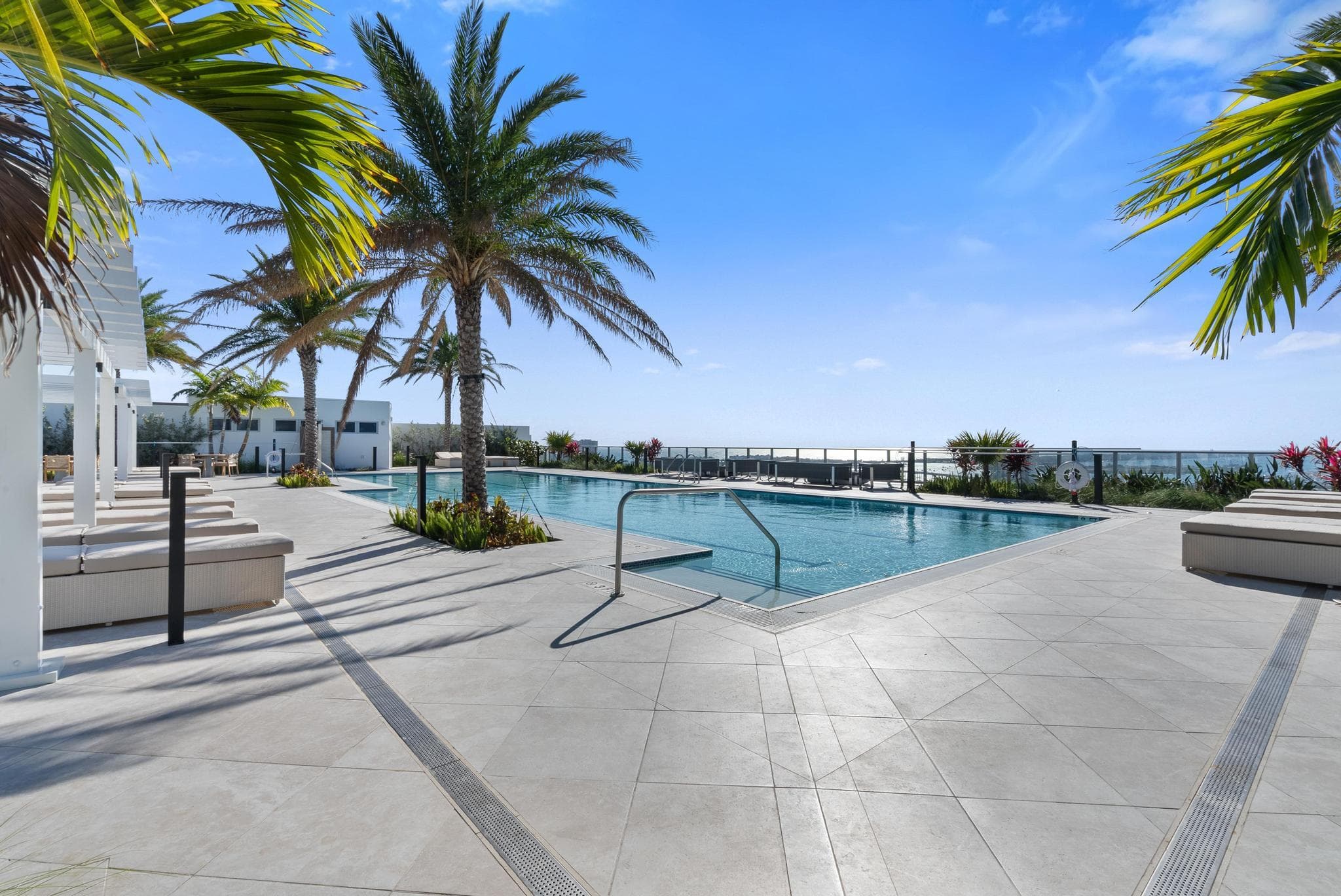 220 Lake Shore Drive 817, Lake Park, FL 33403 — photo 20 of 27