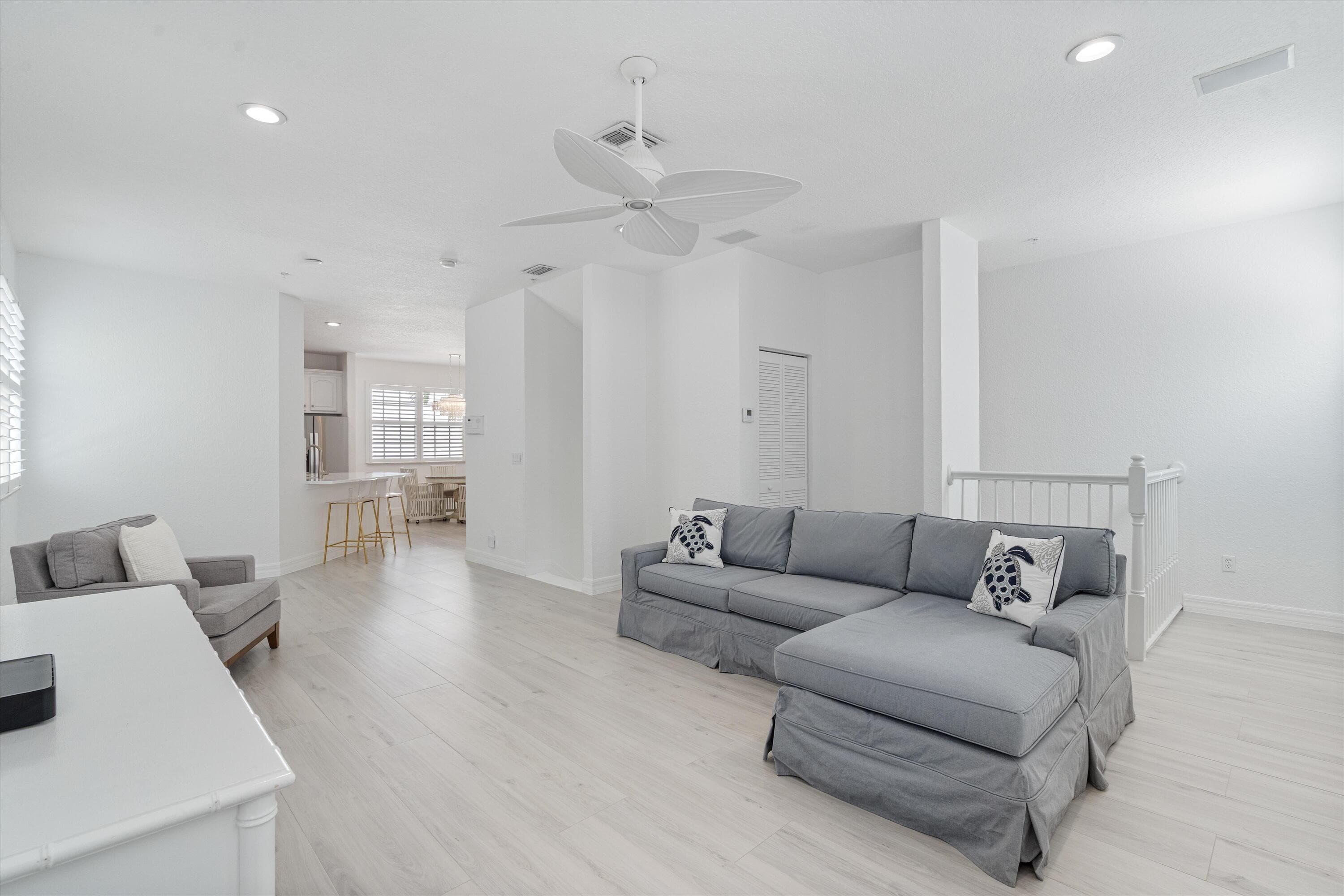 295 NE 5th Avenue 32, Delray Beach, FL 33483 — photo 6 of 29